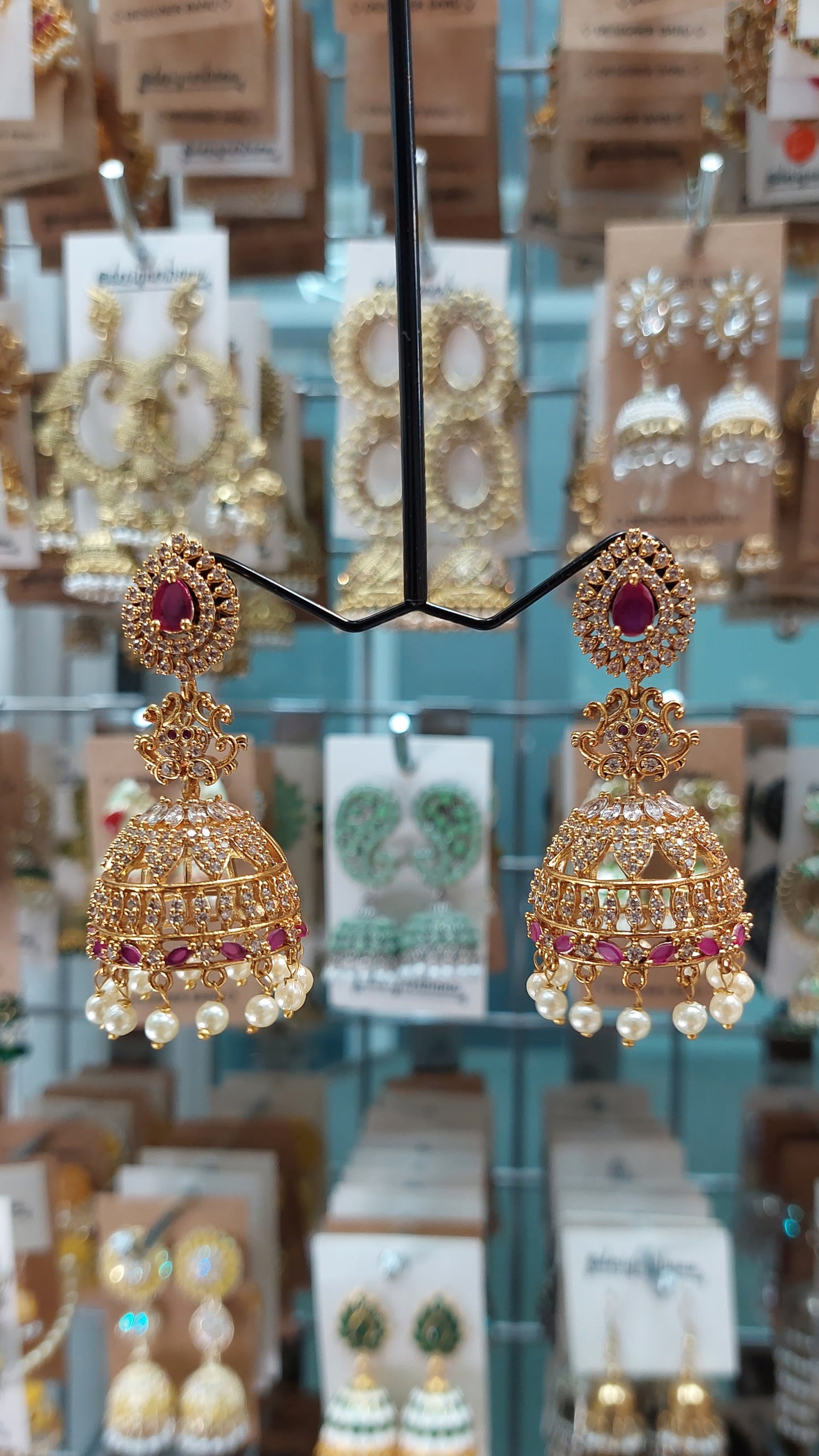 ANTIQUE GOLD JUMKHAS E0288