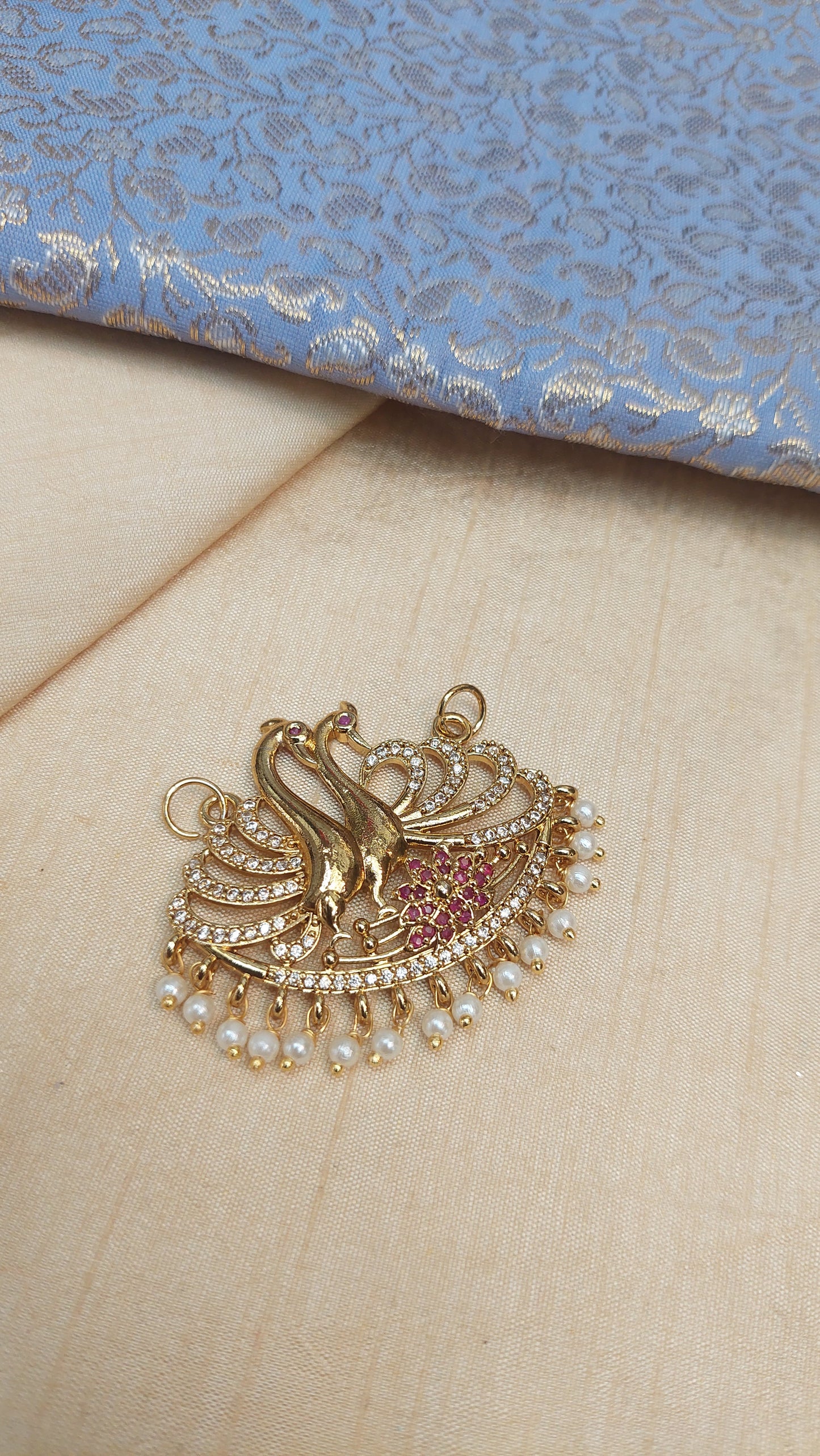 GOLD PLATED PADAKAM 006