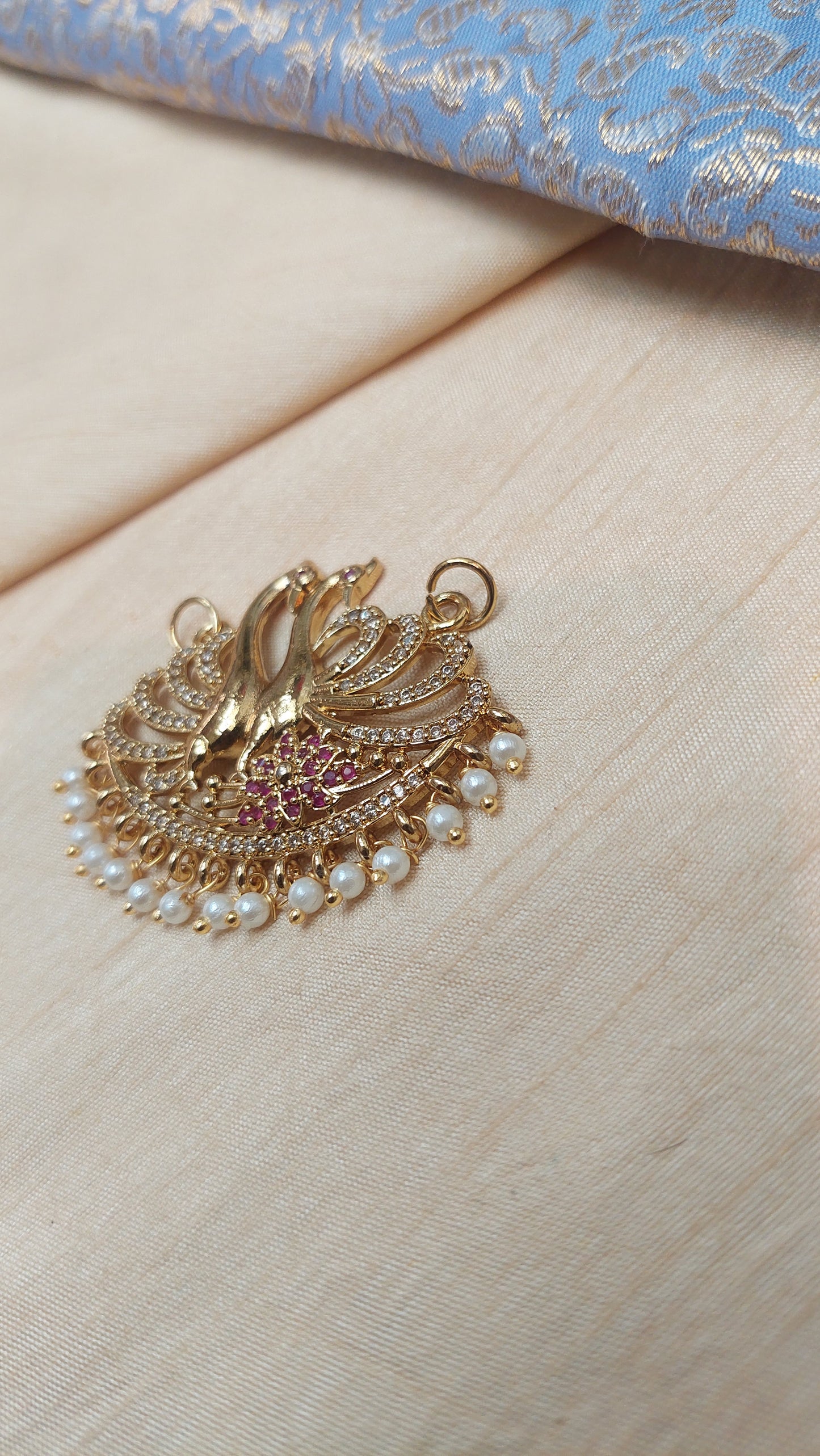 GOLD PLATED PADAKAM 006