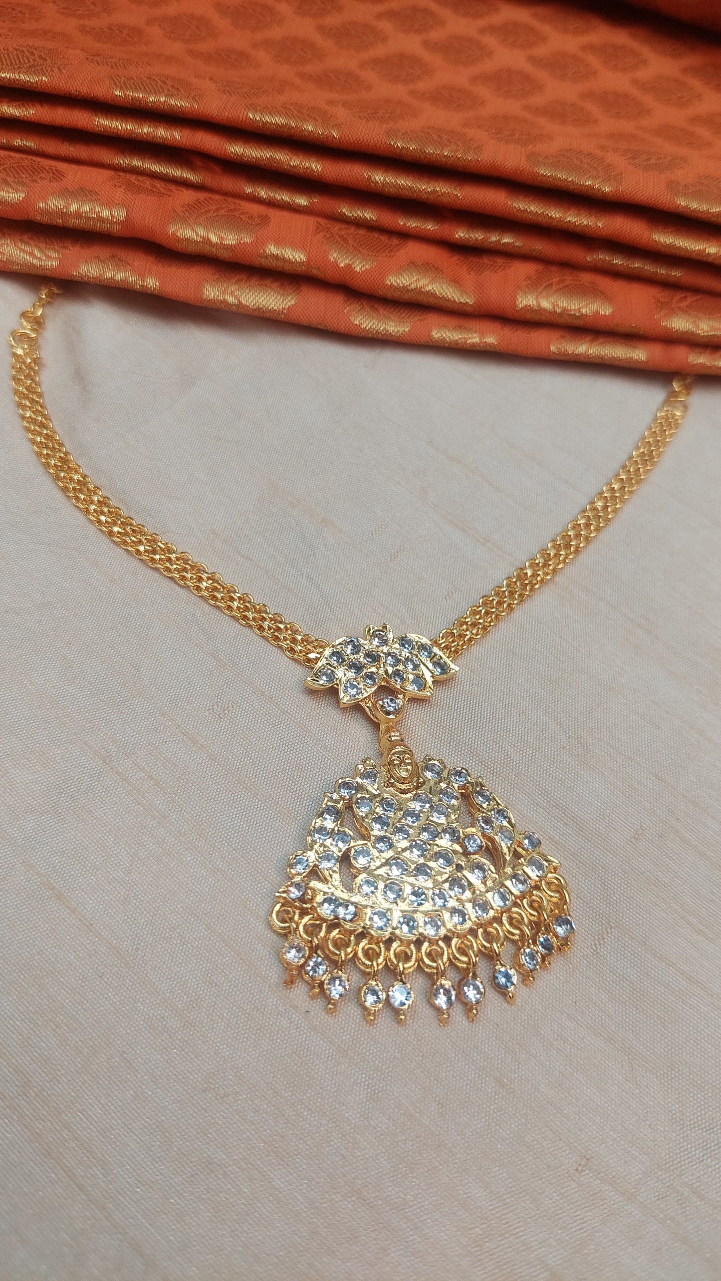 LAKSHMI SHORT NECKLACE