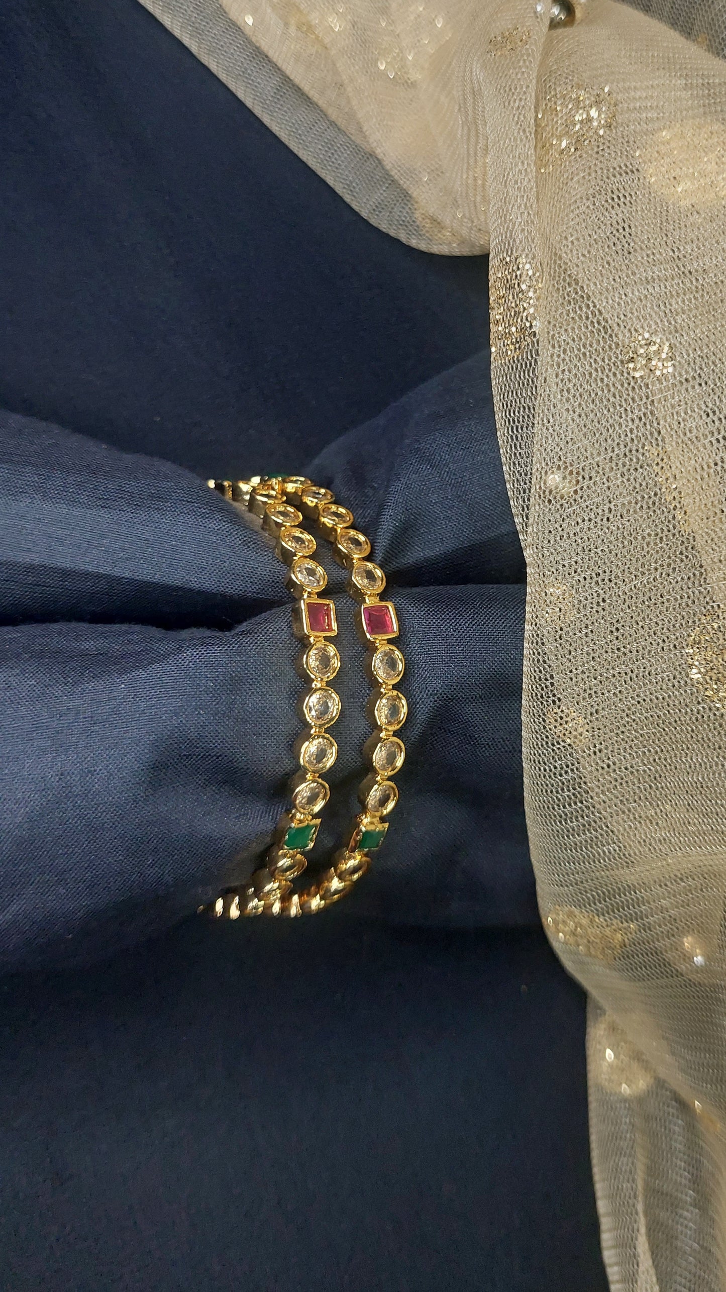 ANTIQUE GOLD BANGLES E104