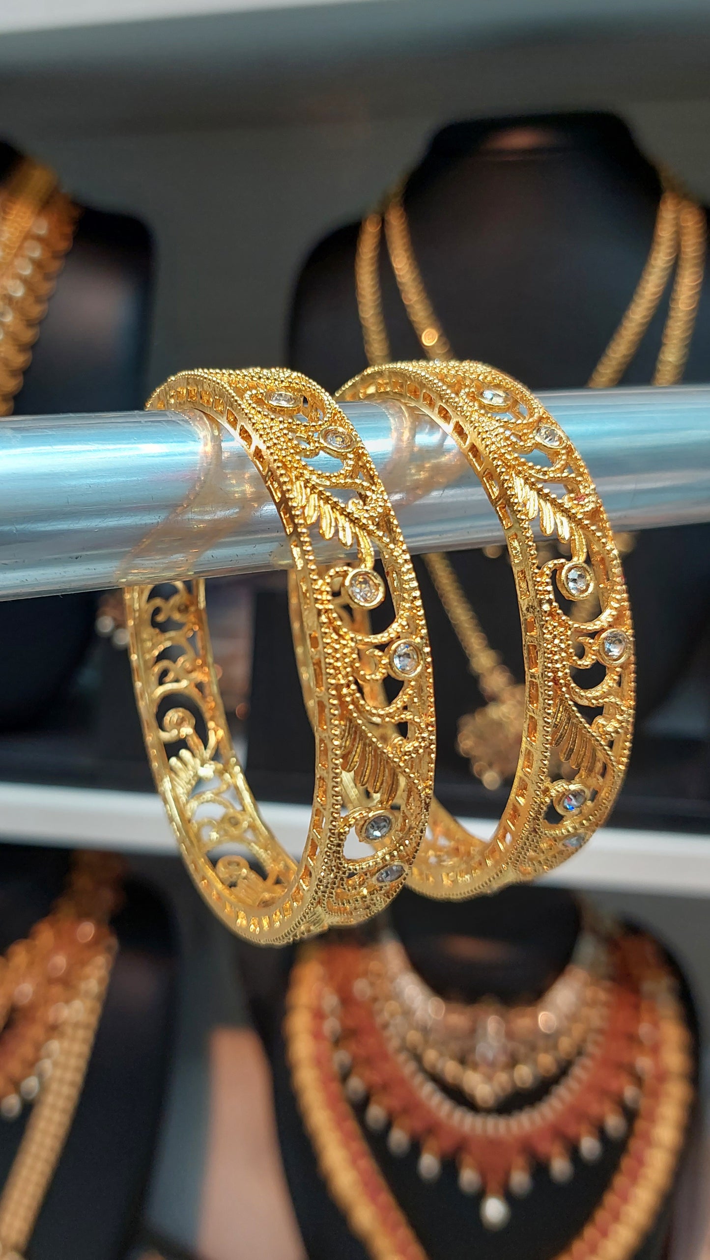 YELLOW GOLD BANGLE SET E109