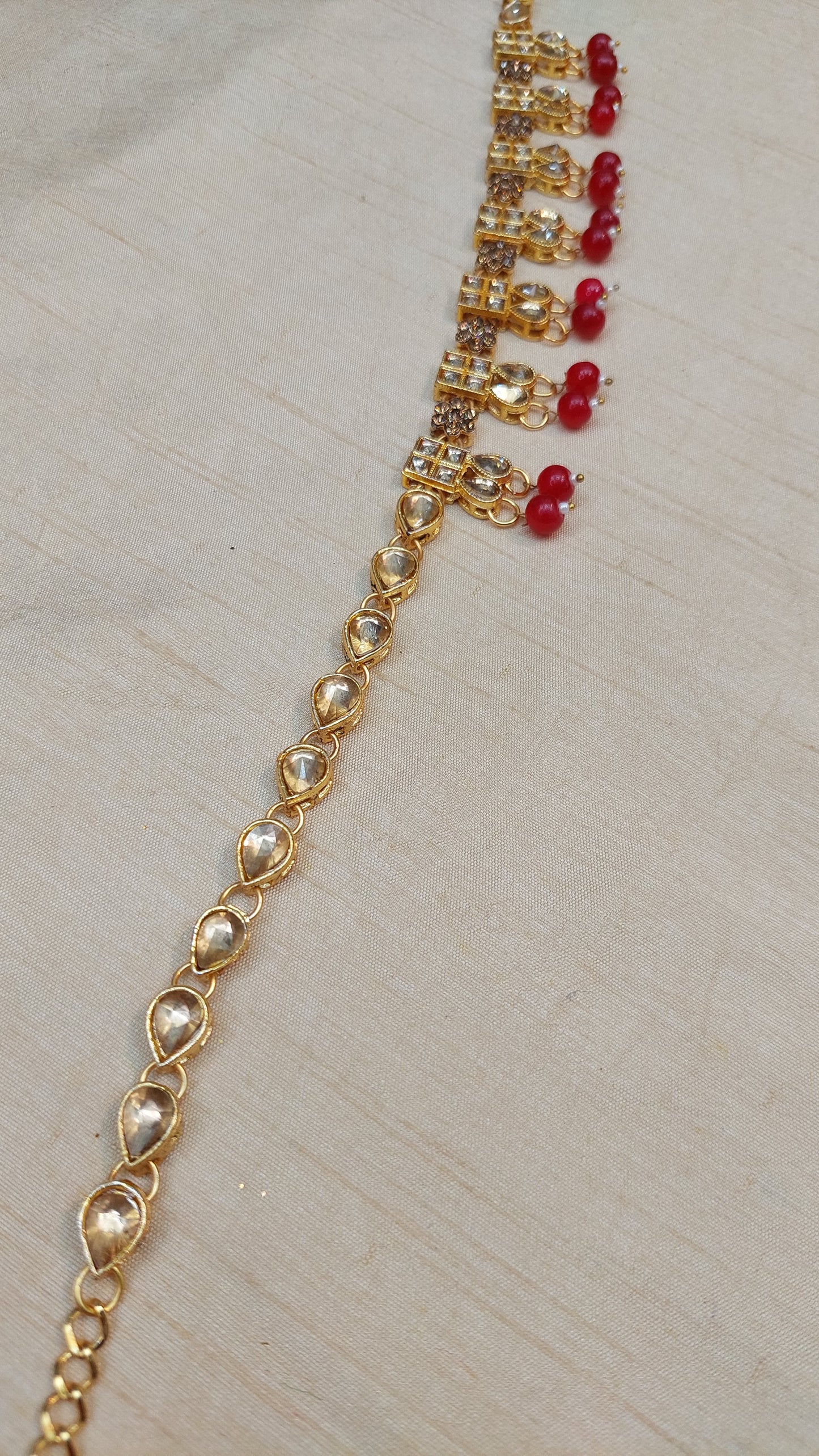 GOLD & RED WAIST CHAIN E046