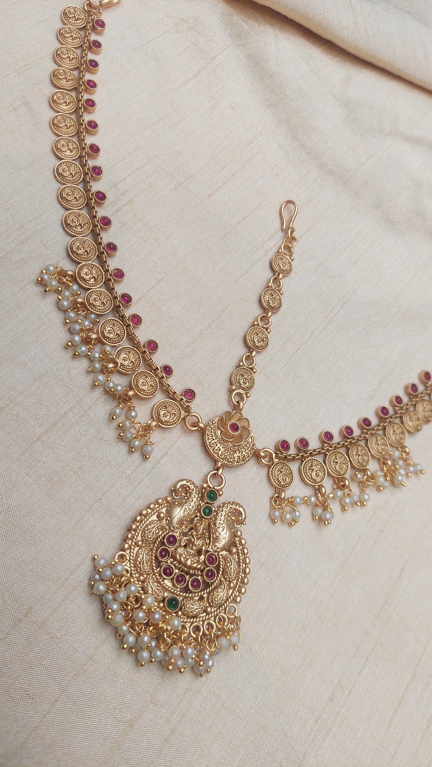 ANTIQUE GOLD MATHAPATHI