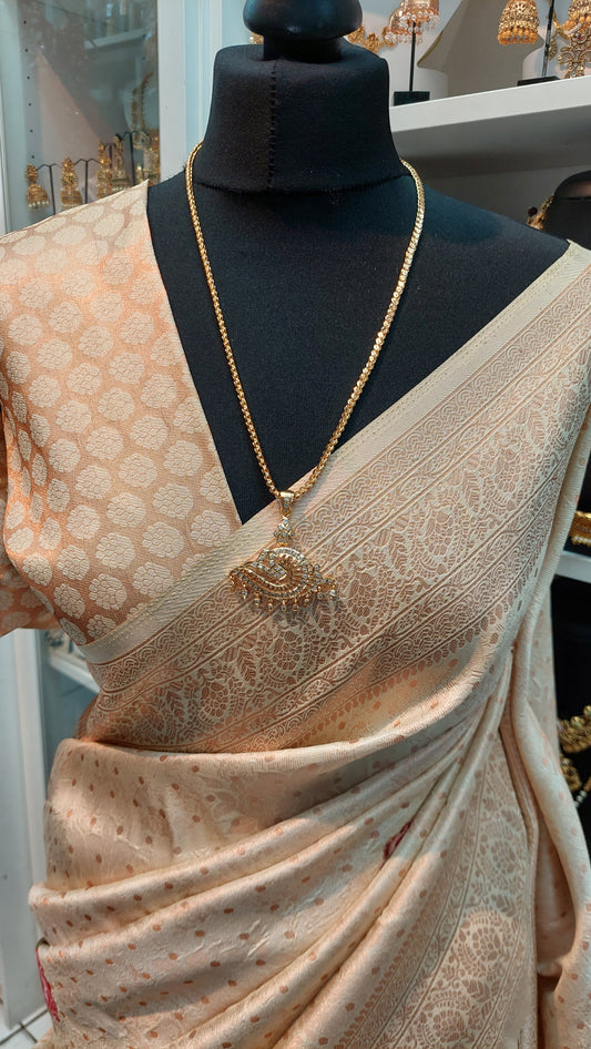 SANGU PENDANT & CHAIN