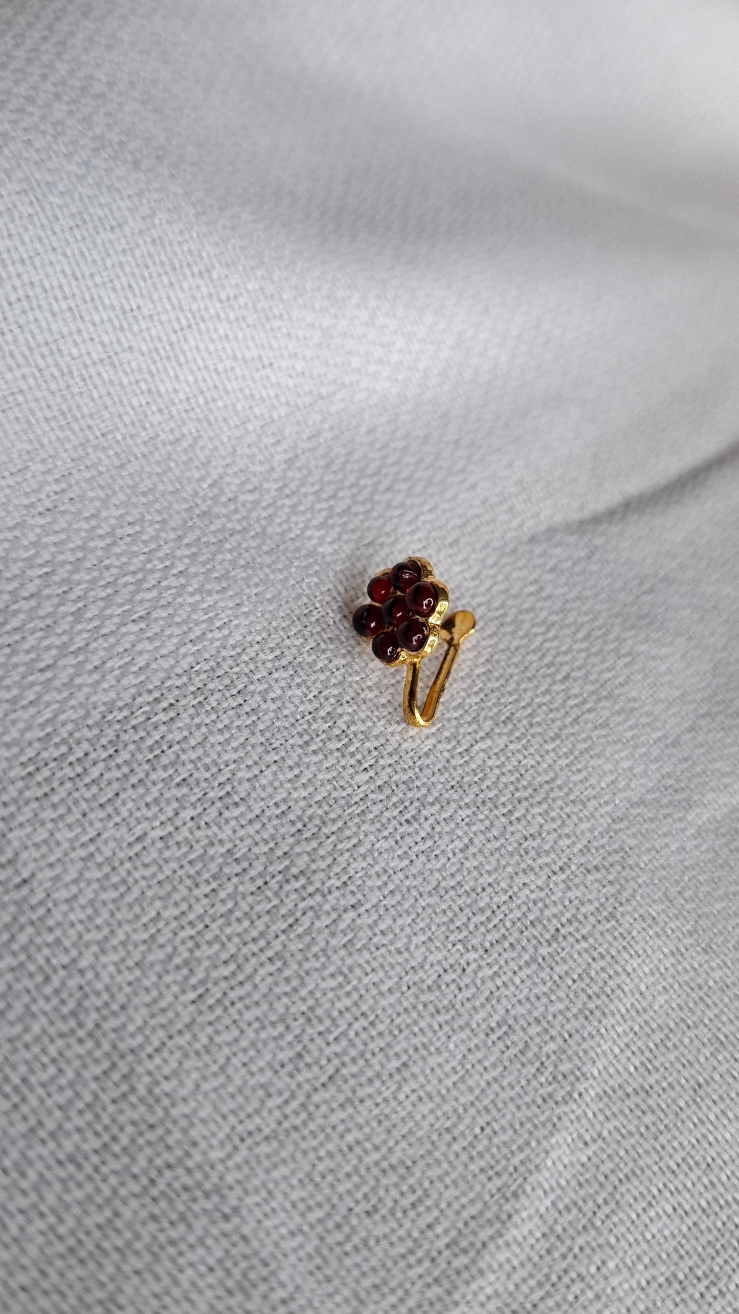 KEMP NOSE PIN