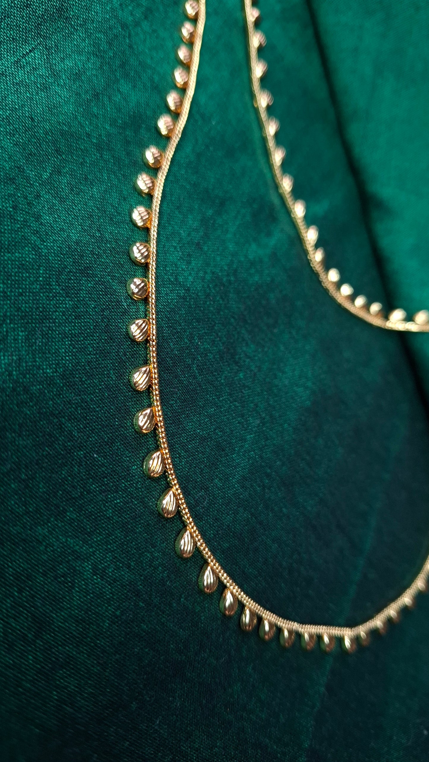 GOLD HIP CHAIN 0051