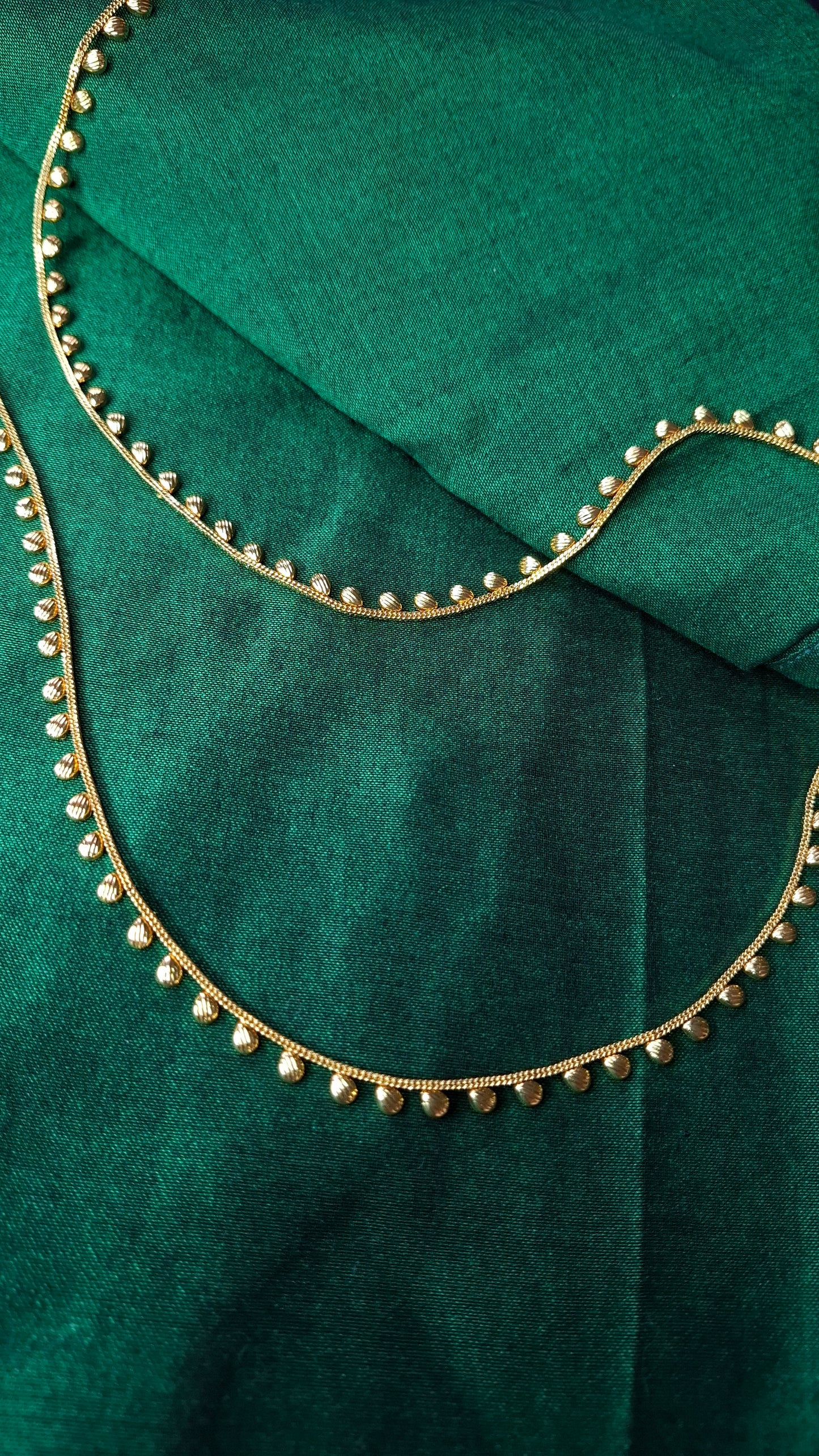 GOLD HIP CHAIN 0051