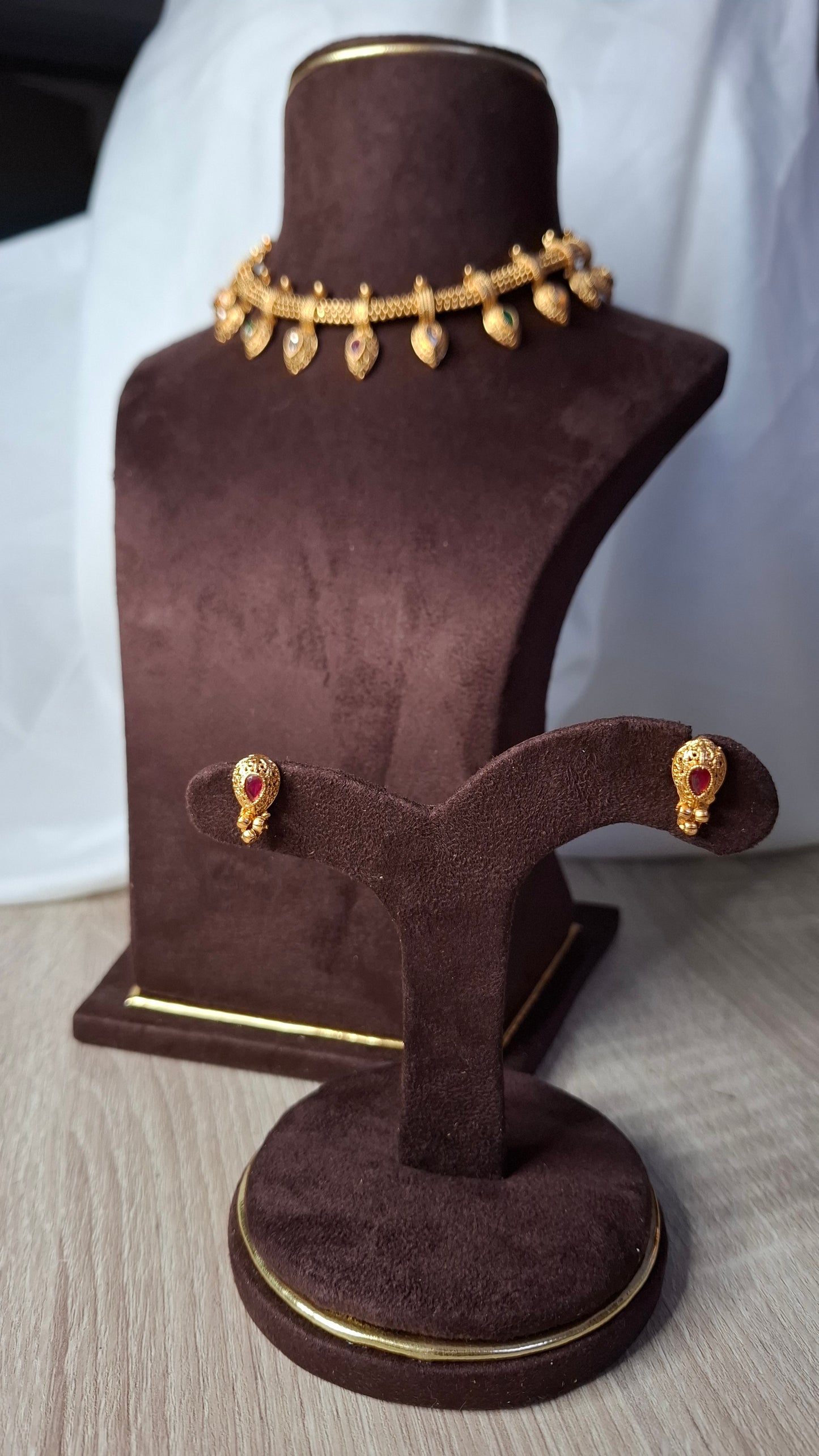 BUDGET ANTIQUE SET E0225