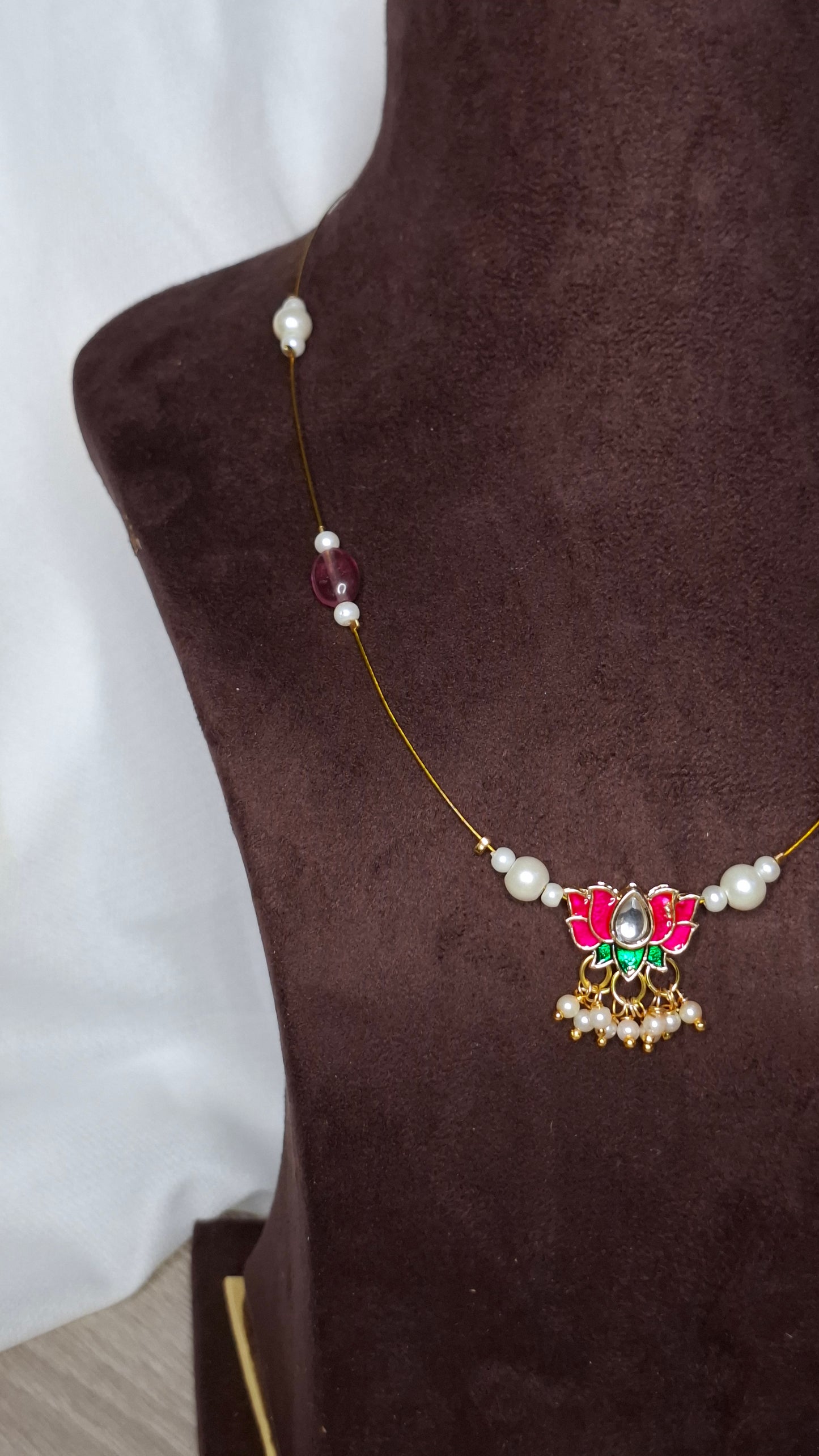 JADAU LOTUS INVISIBLE CHAIN