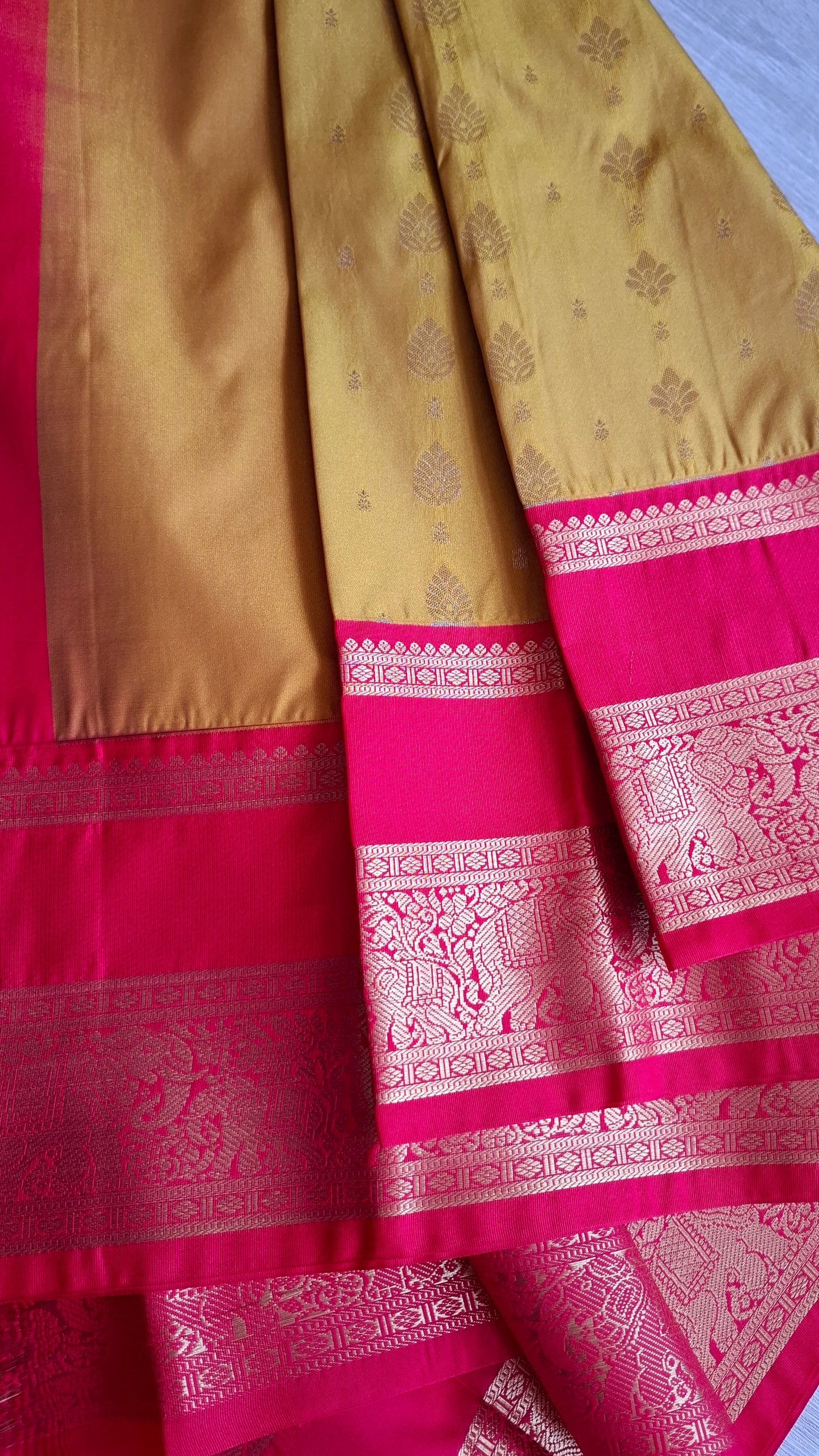 KANJI PATTU (MUSTARD & RED)