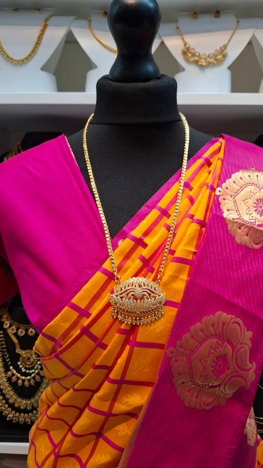 GOLD ANAM PADAKAM 016