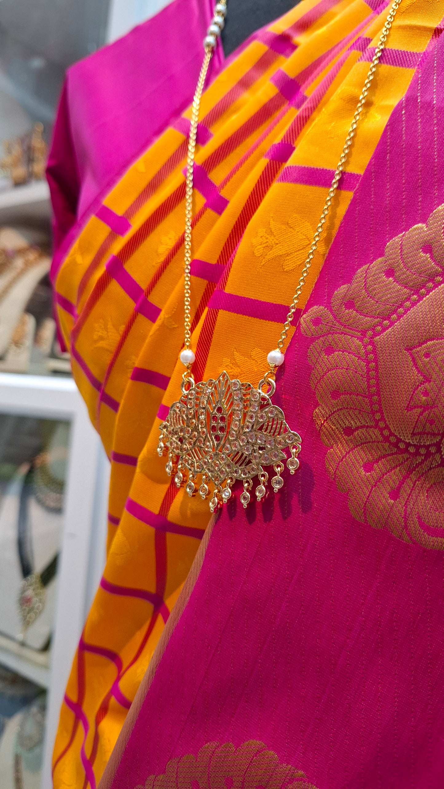LOTUS PADAKAM 020