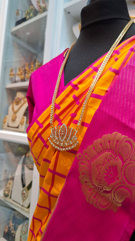 LOTUS PADAKAM