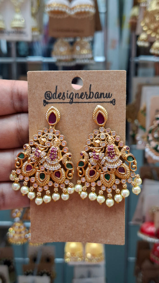 ANTIQUE GOLD EARRINGS E0141