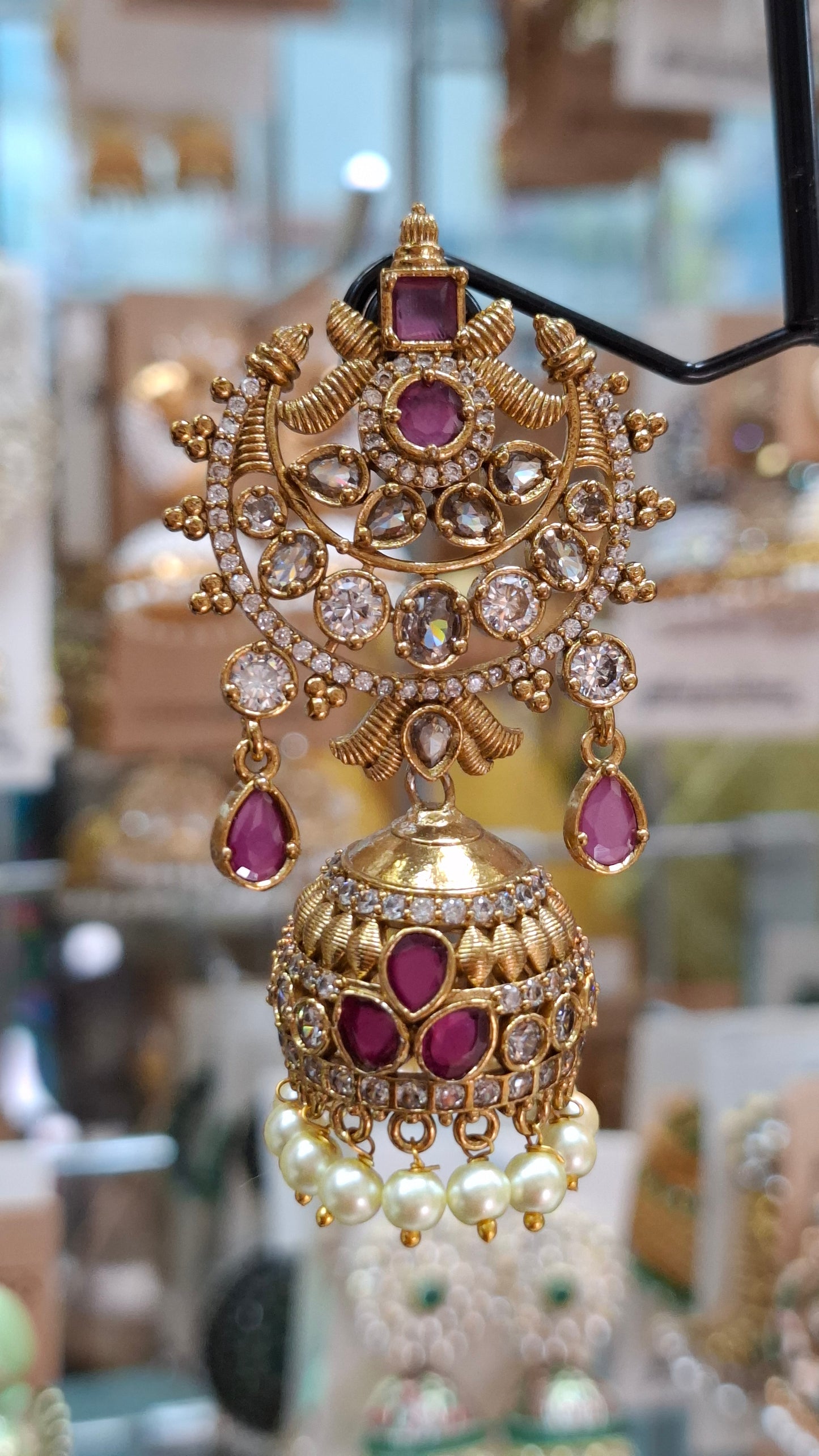 ANTIQUE GOLD JUMKHAS E0308