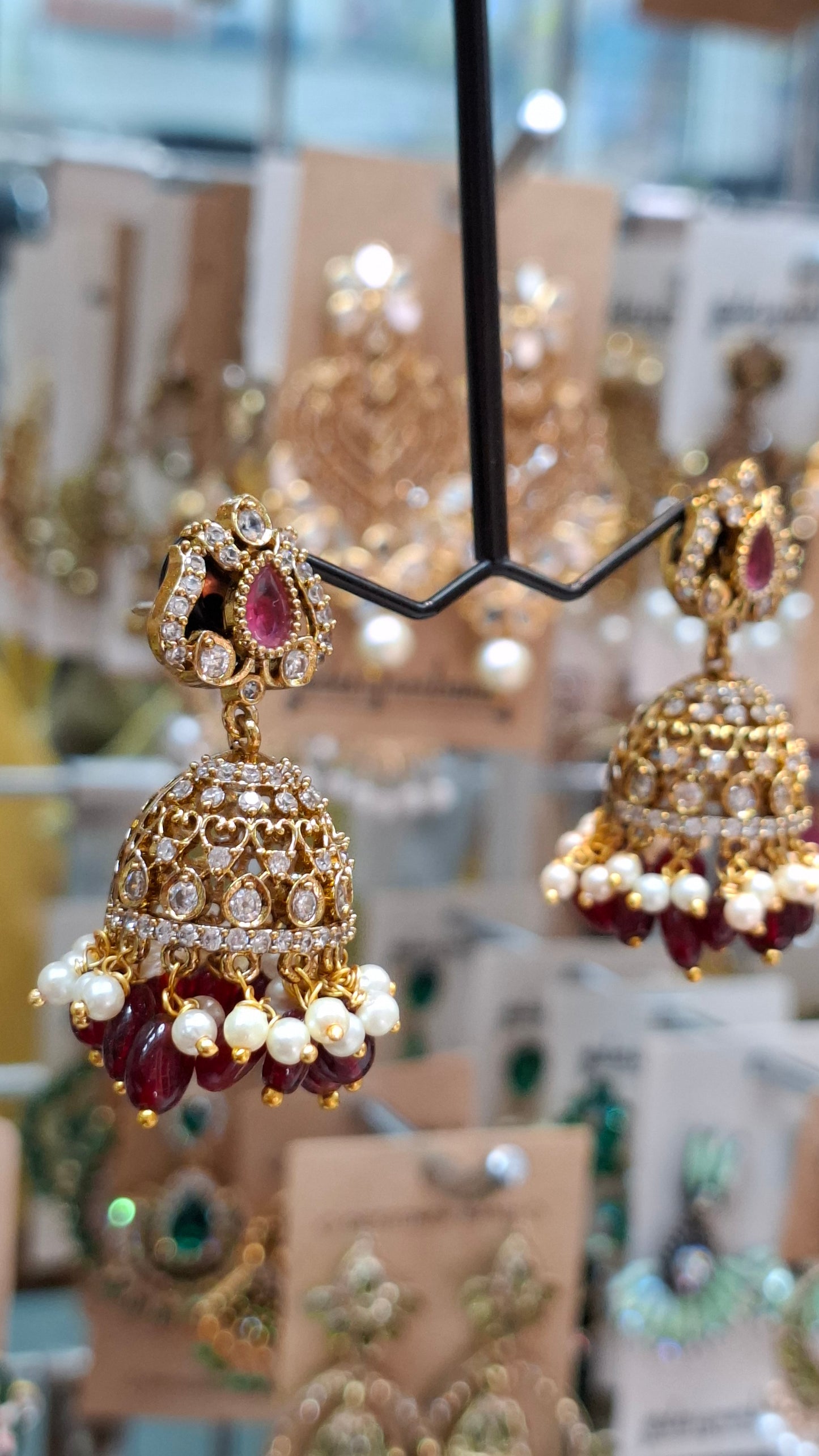 ANTIQUE GOLD JUMKHAS E0313