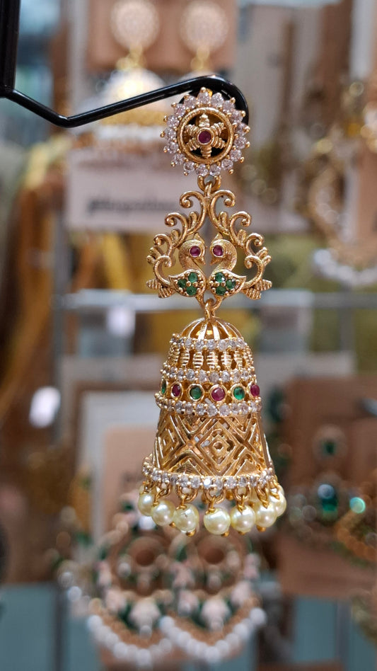 ANTIQUE GOLD JUMKHAS E0315