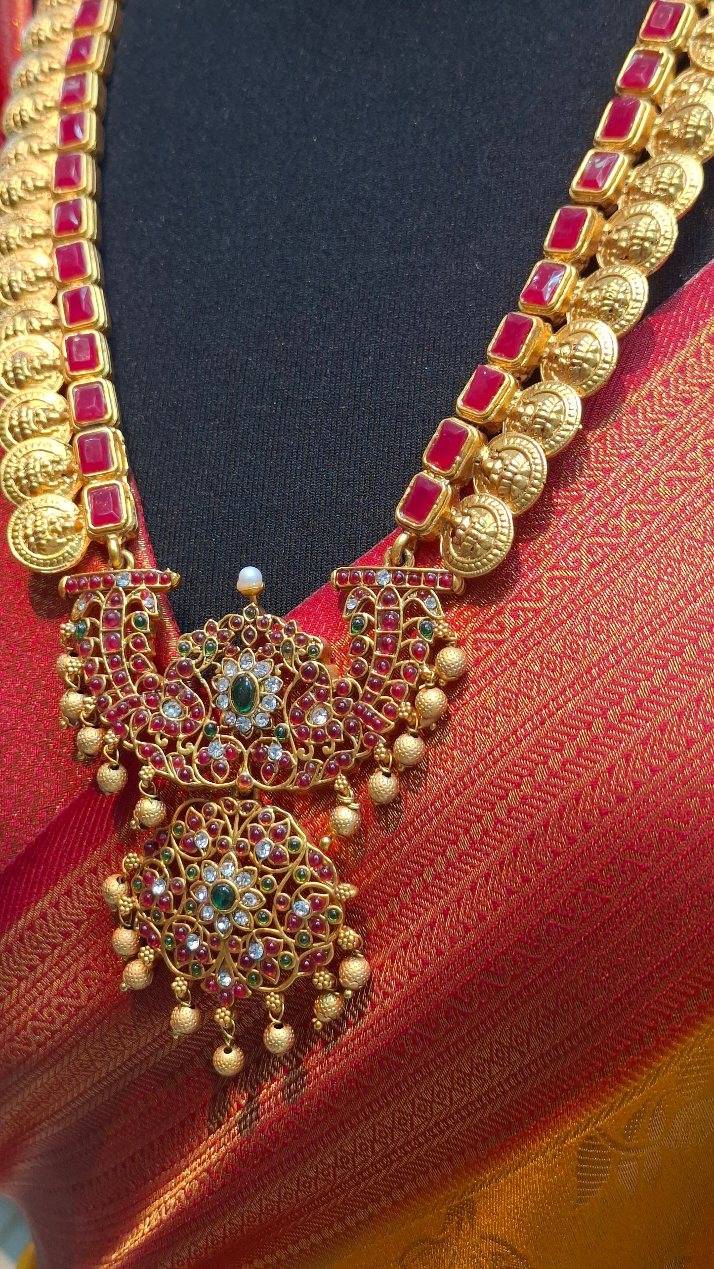 ANTIQUE GOLD LONG NECKLACE E0211
