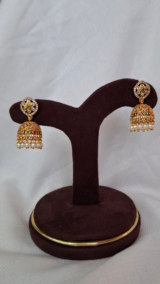 ANTIQUE GOLD JUMKHAS E0319