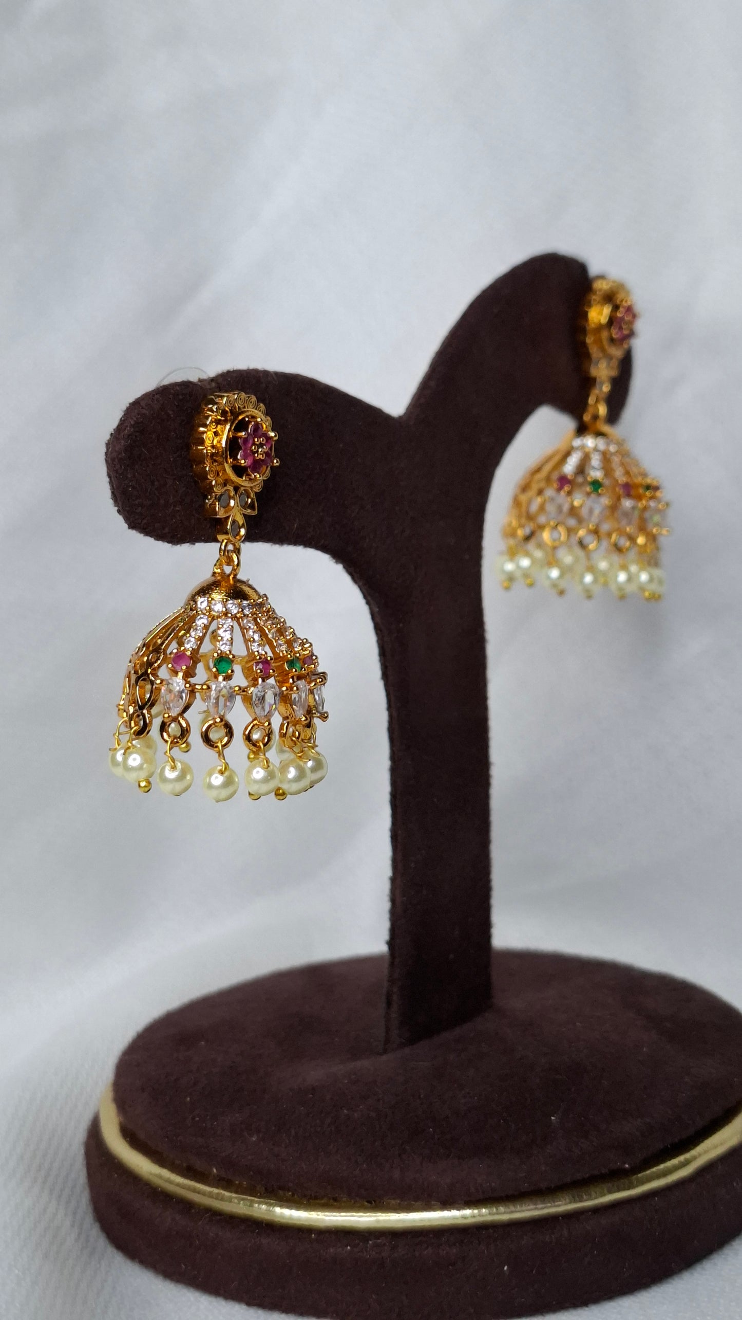 ANTIQUE GOLD JUMKHAS E0331