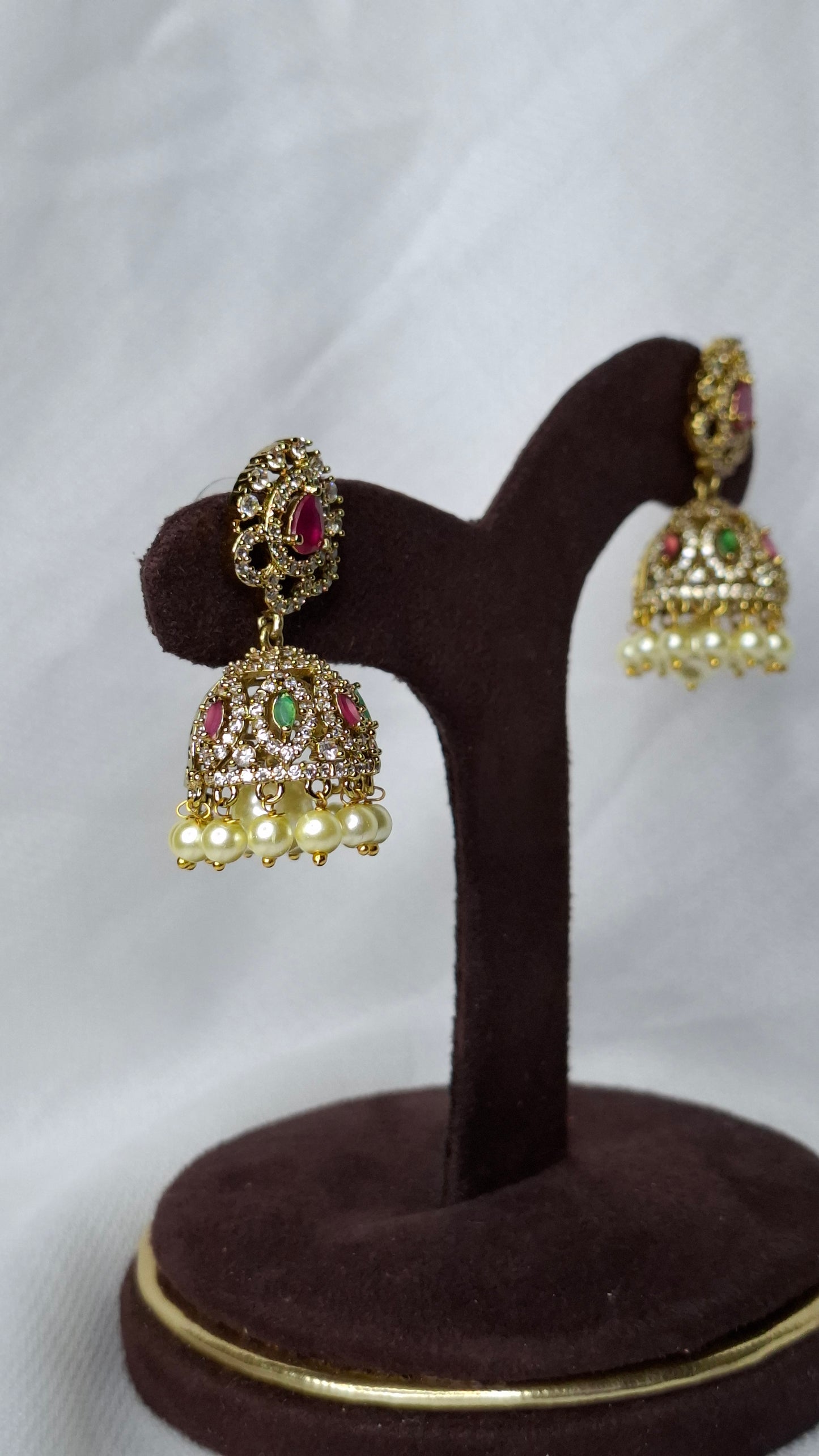 ANTIQUE GOLD JUMKHAS E0332