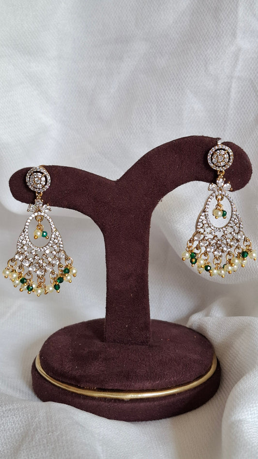 PREMIUM ANTIQUE GOLD EARRINGS E0341