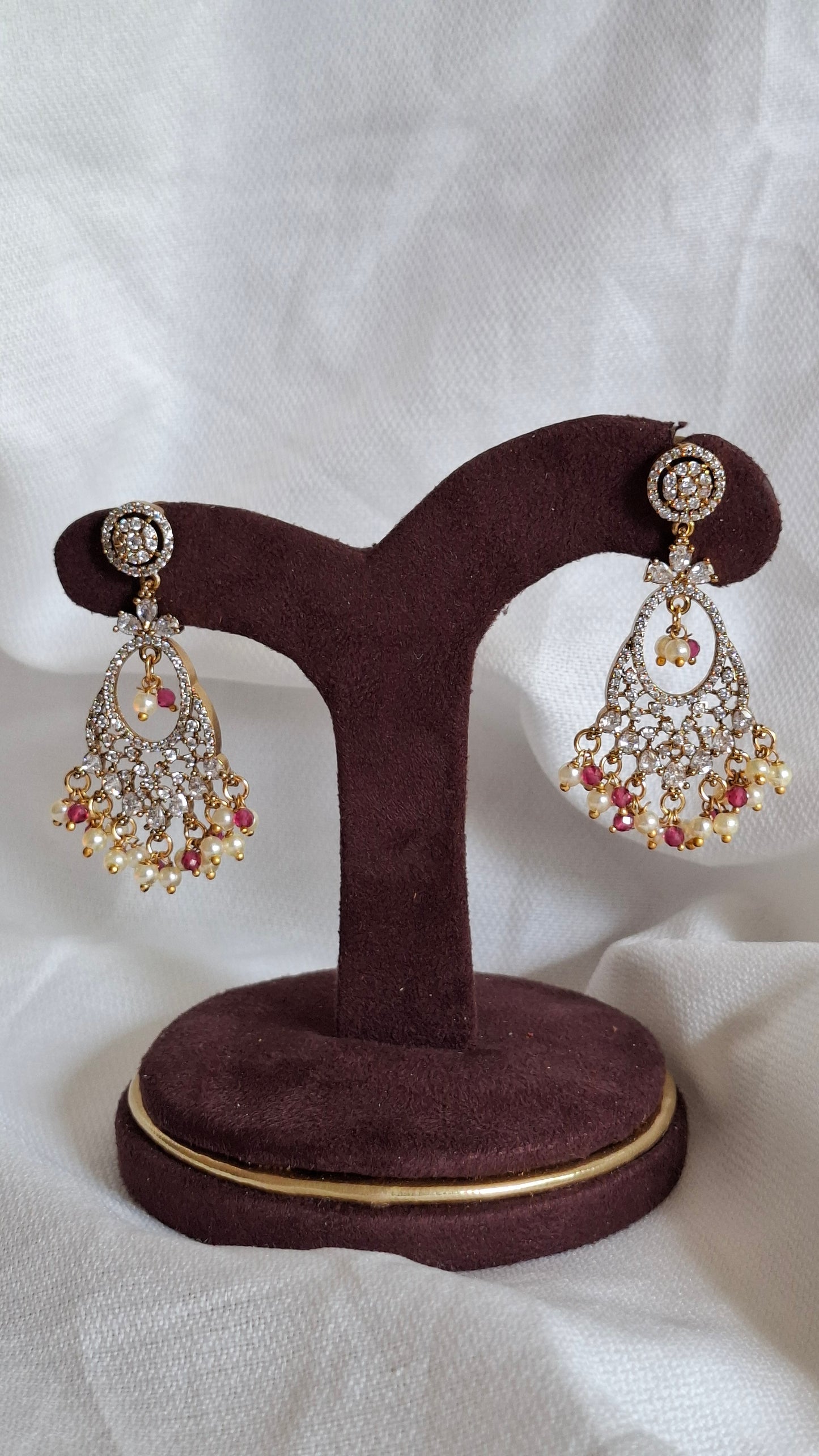 PREMIUM ANTIQUE GOLD EARRINGS E0342