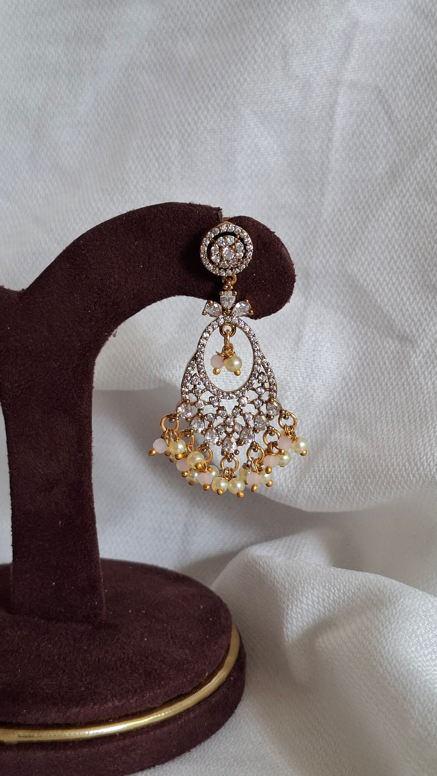 PREMIUM ANTIQUE GOLD EARRINGS E0347