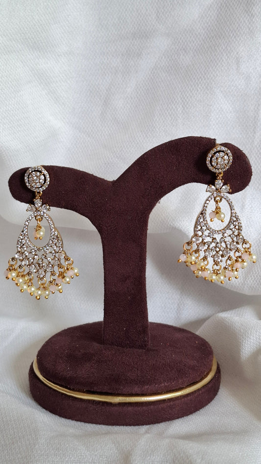PREMIUM ANTIQUE GOLD EARRINGS E0347