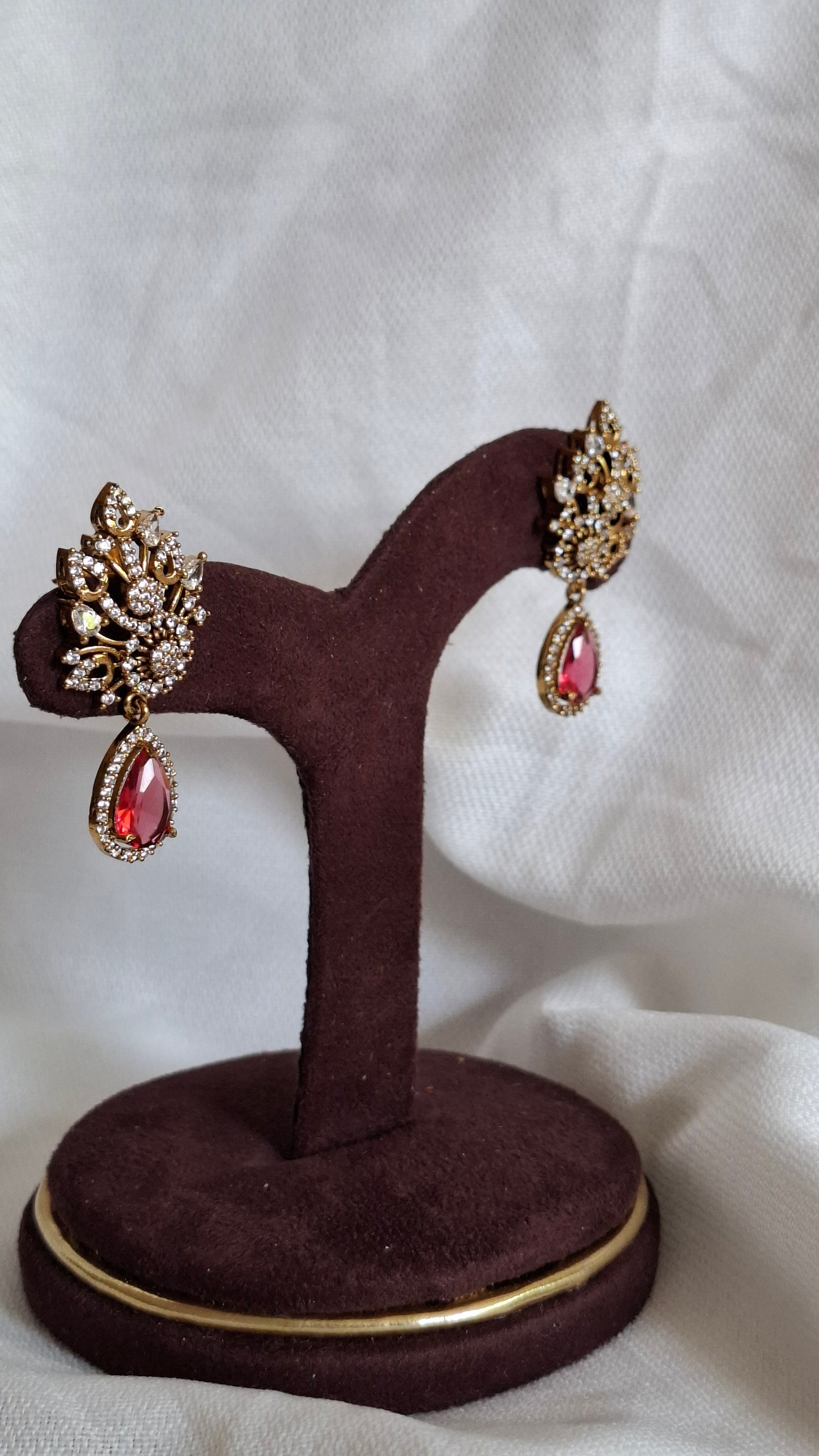 PREMIUM ANTIQUE GOLD EARRINGS E0345