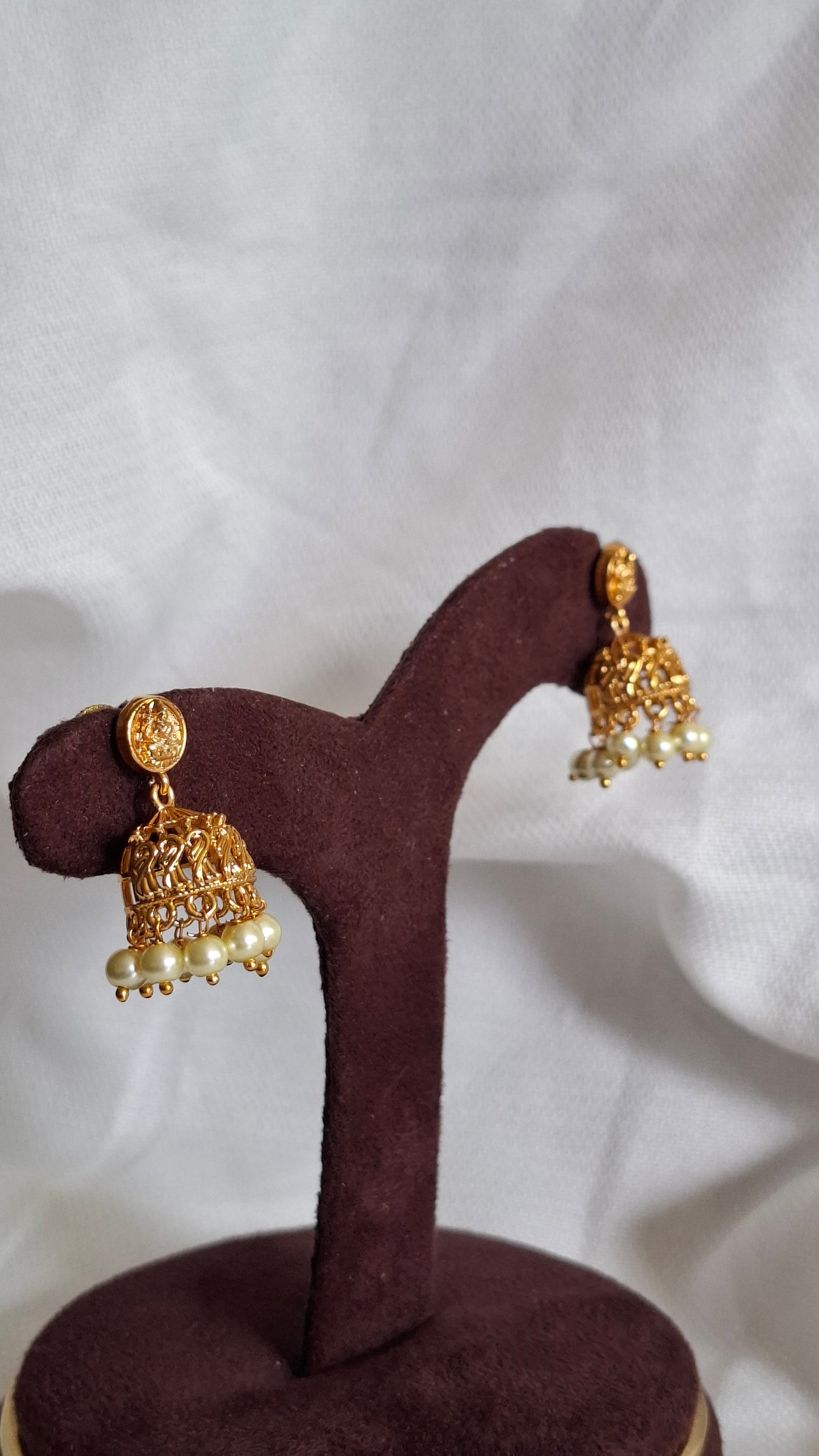 ANTIQUE GOLD JUMKHAS E0350
