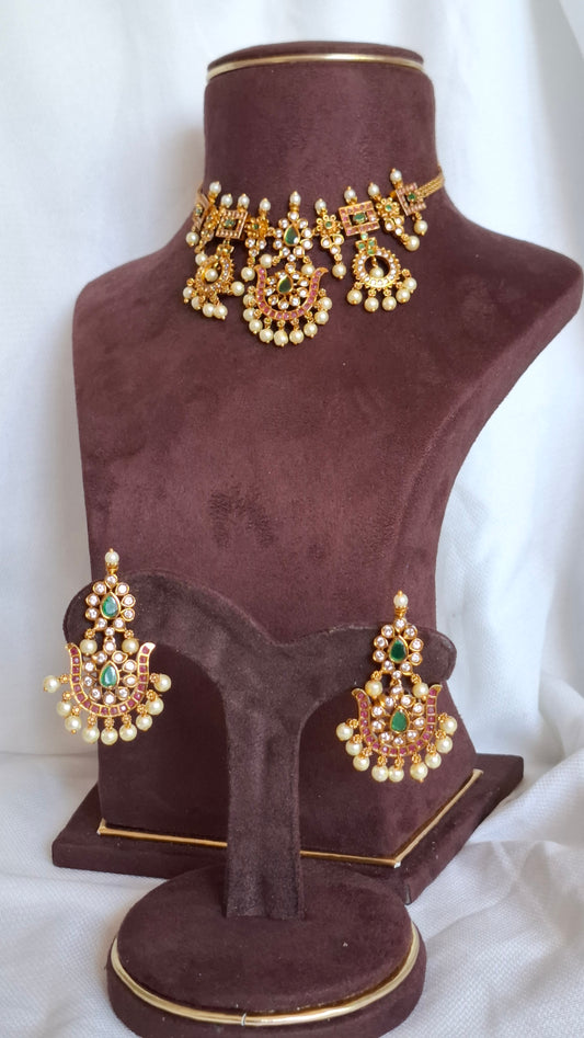 ANTIQUE GOLD SET E0213