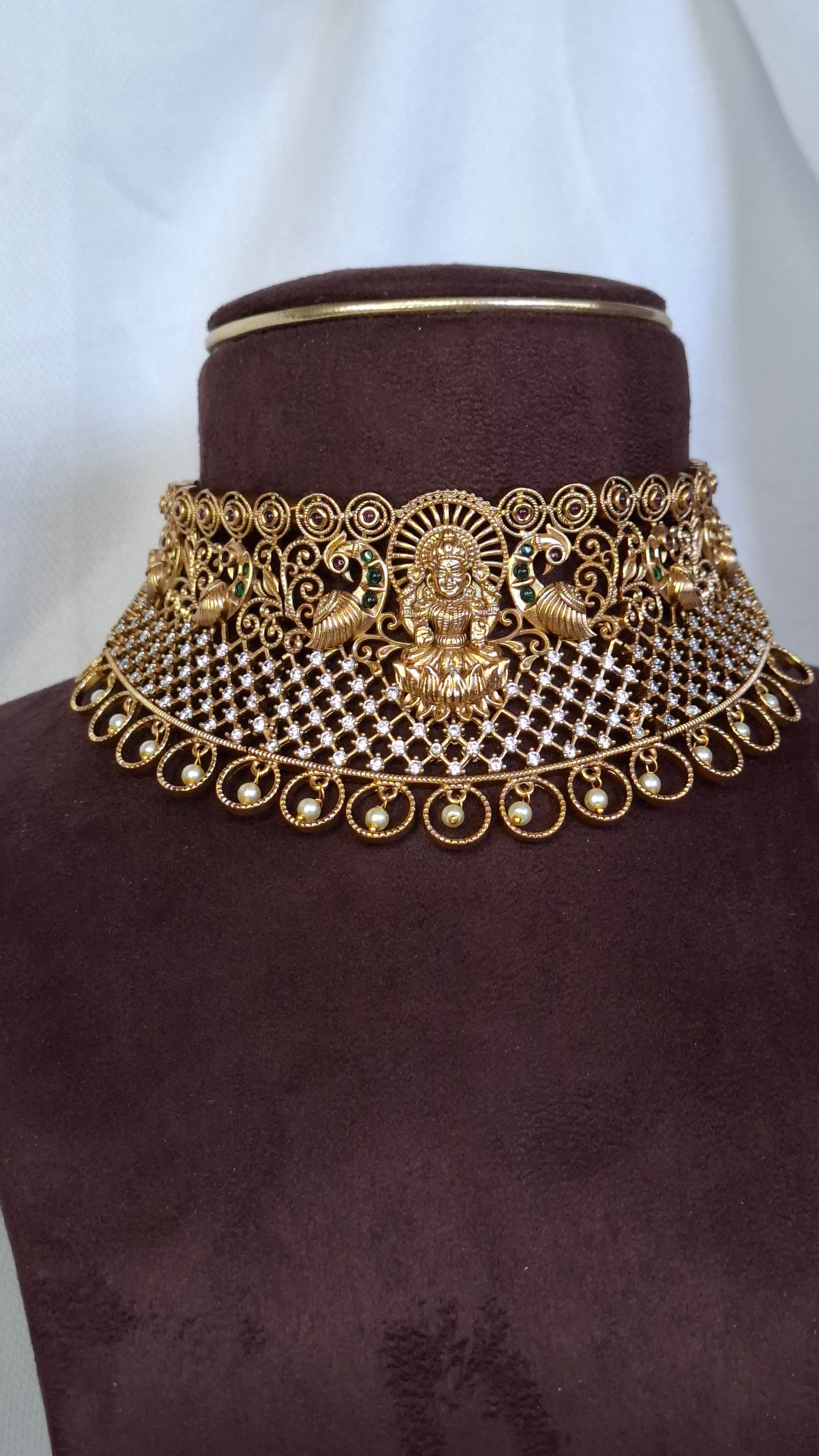 ANTIQUE GOLD CHOKER SET E0215