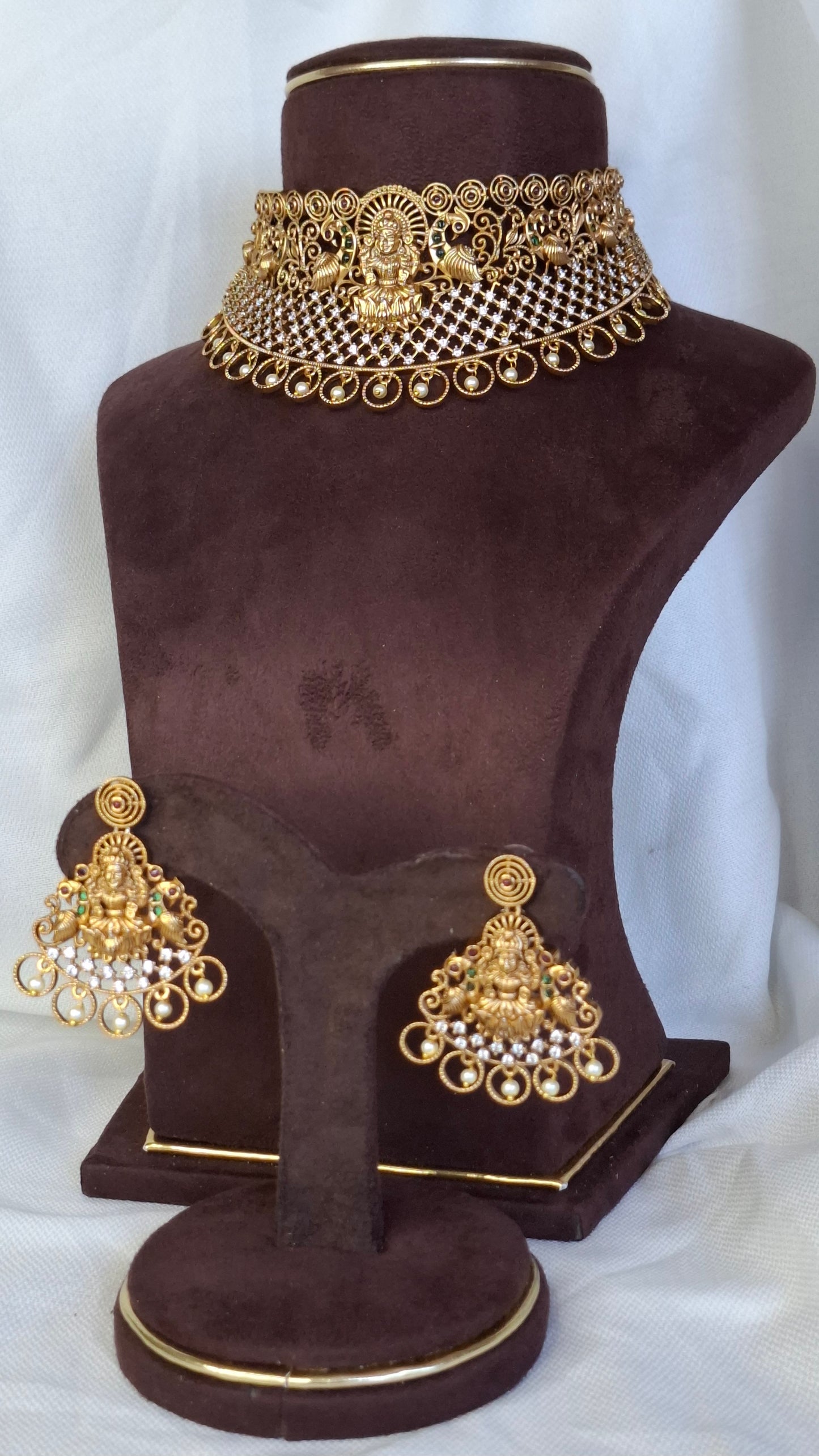 ANTIQUE GOLD CHOKER SET E0215