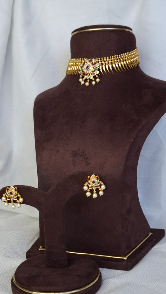 ANTIQUE GOLD CHOKER SET E0219