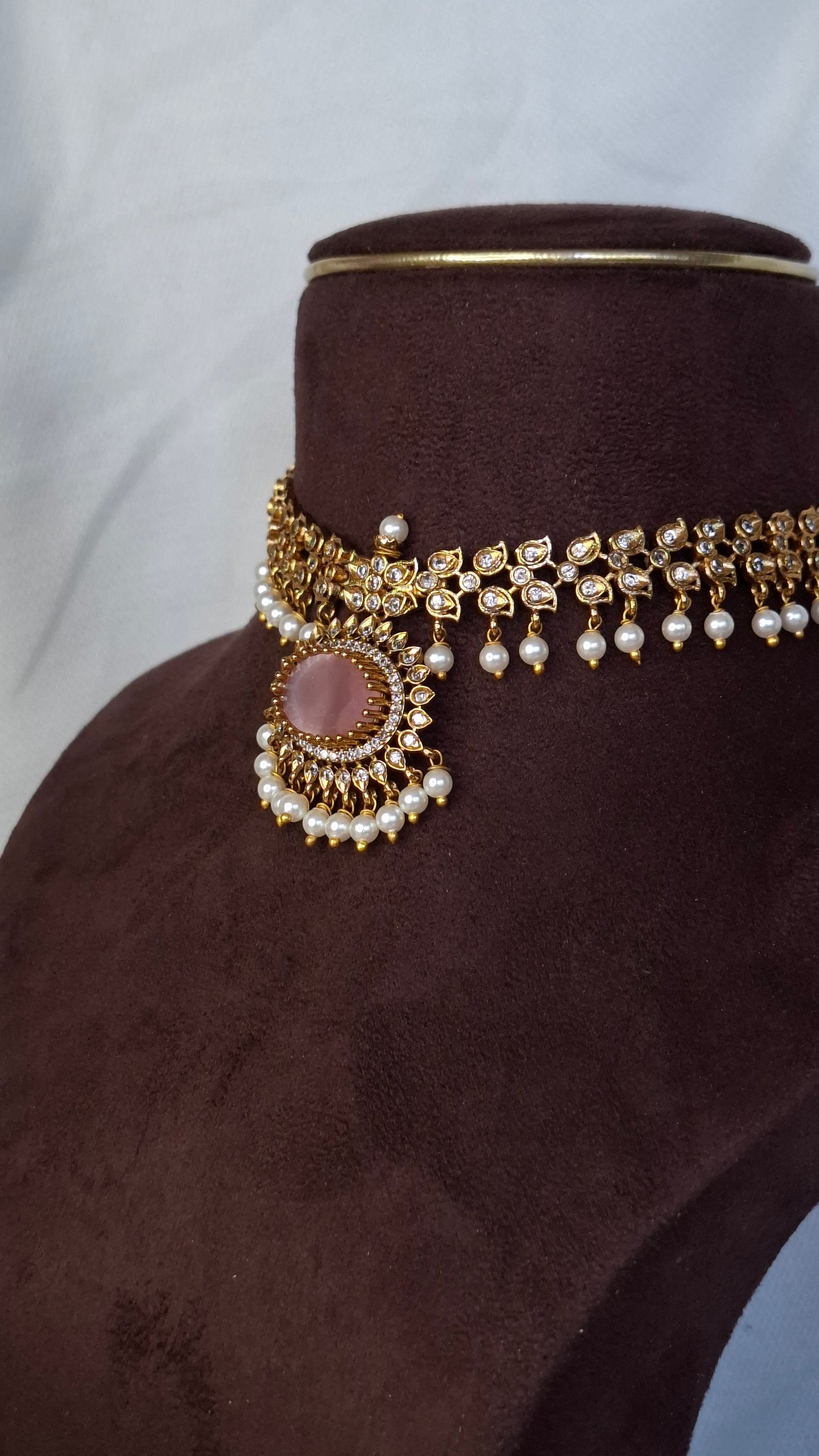 ANTIQUE GOLD SET E0221