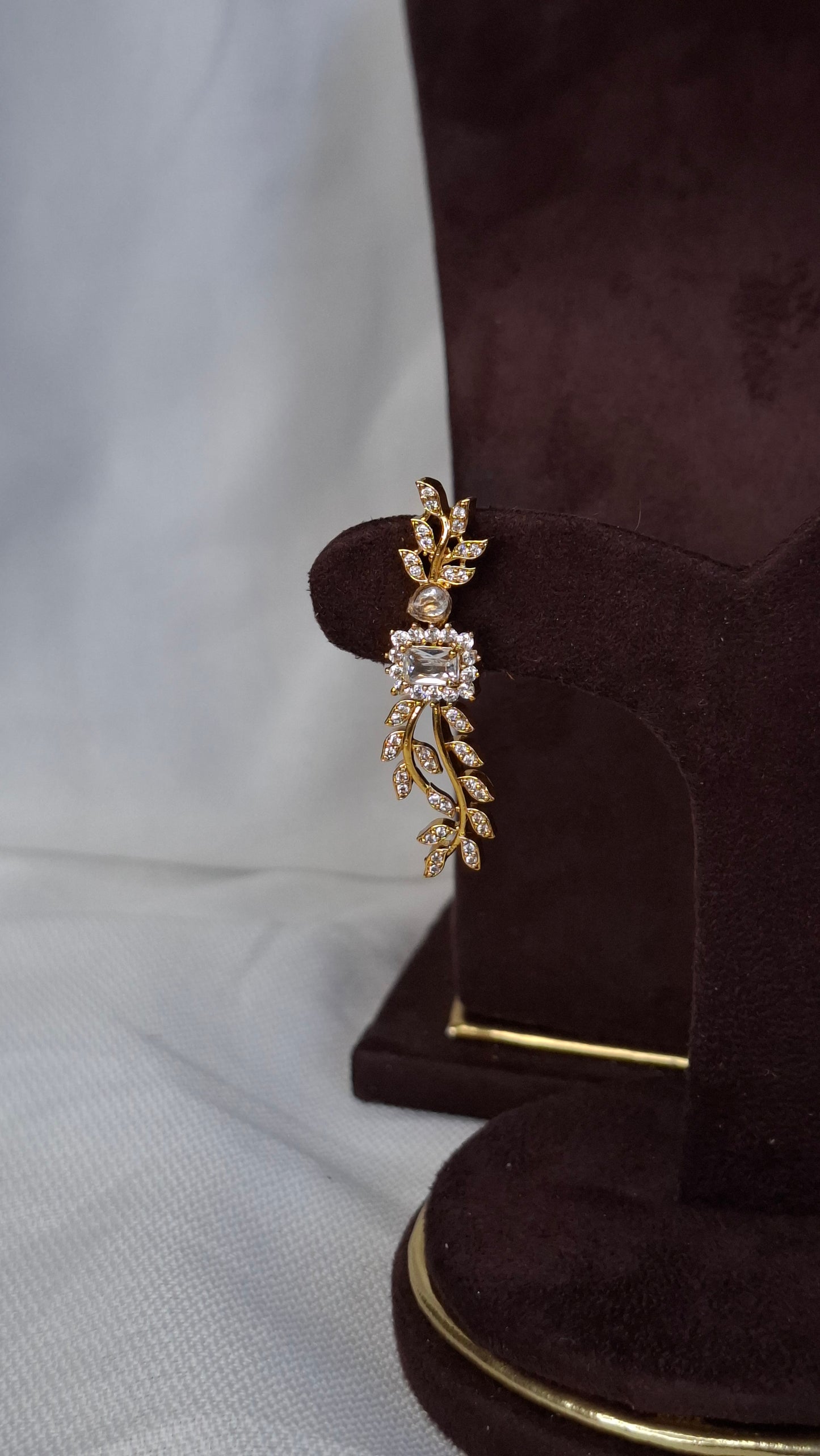 ANTIQUE GOLD SET E0223