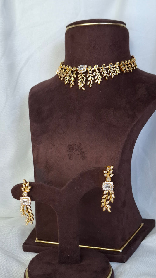 ANTIQUE GOLD SET E0223