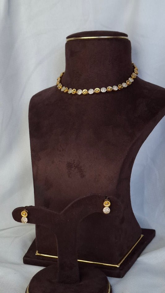 ANTIQUE GOLD SET E0225