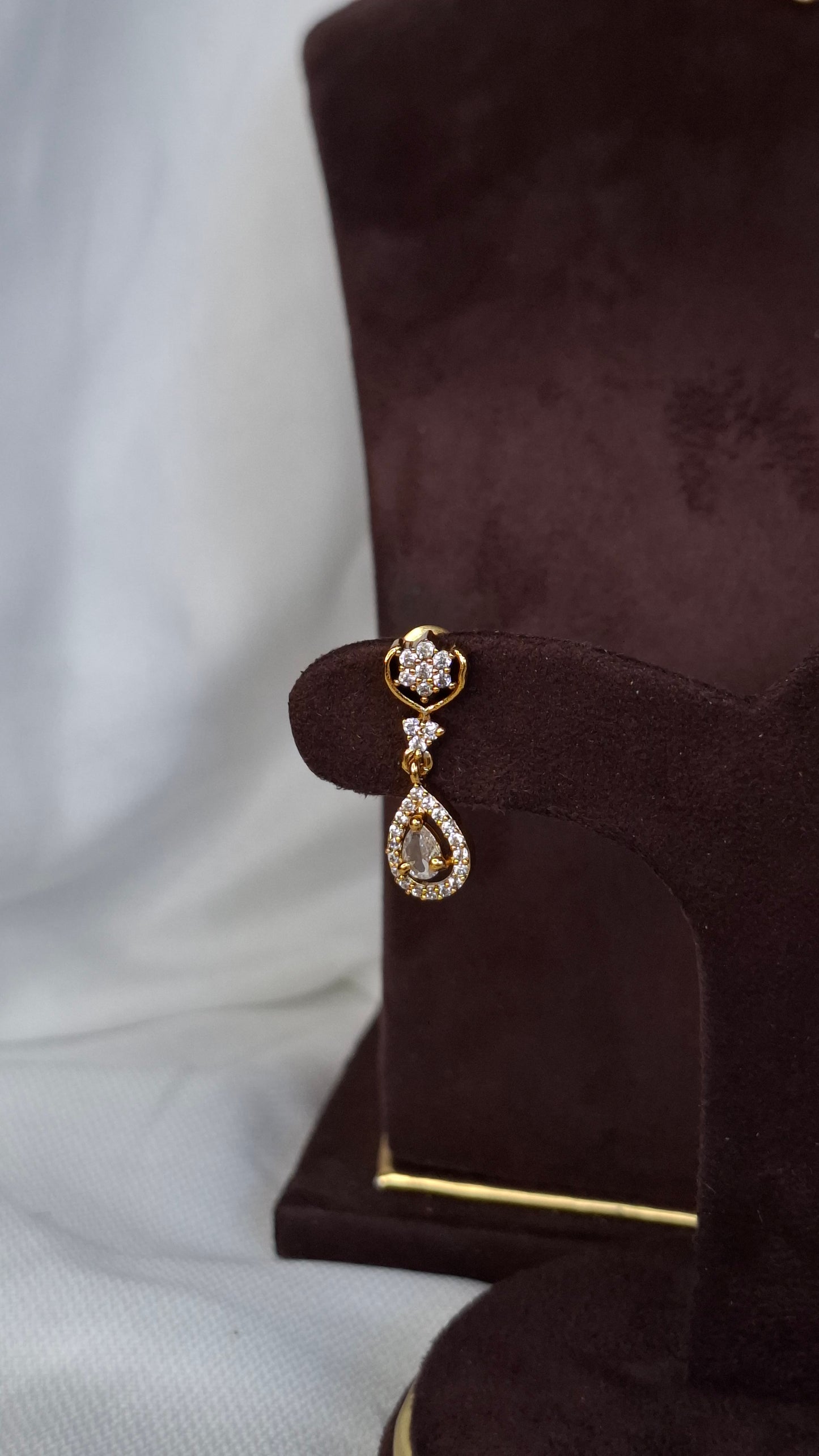 ANTIQUE GOLD SET E0226