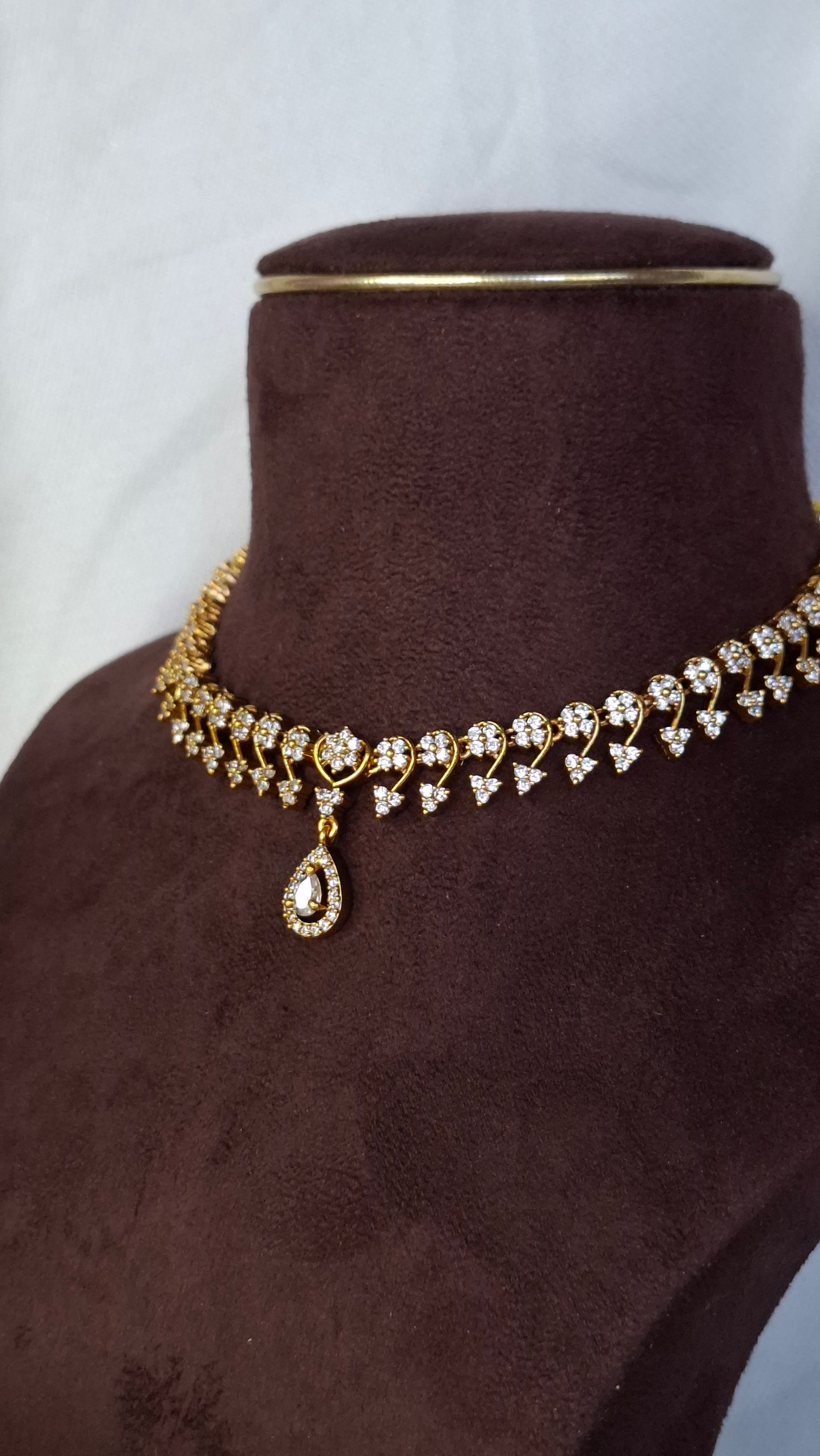 ANTIQUE GOLD SET E0226