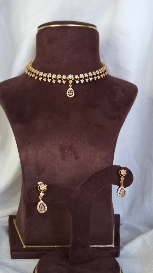 ANTIQUE GOLD SET E0226