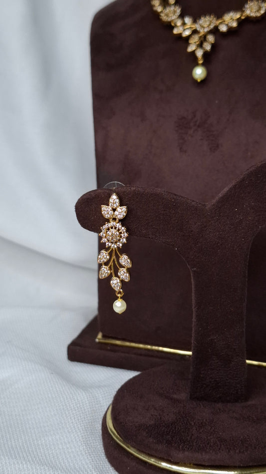 ANTIQUE GOLD SET E0232