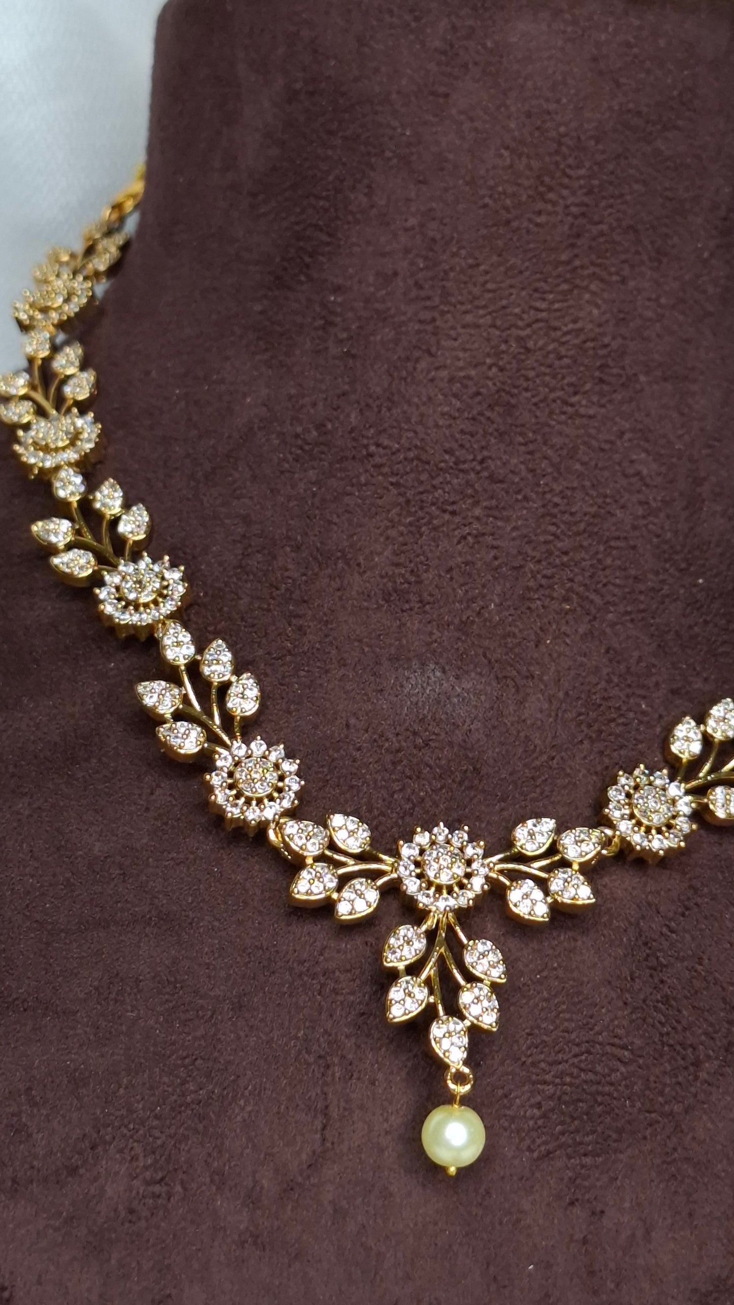 ANTIQUE GOLD SET E0232
