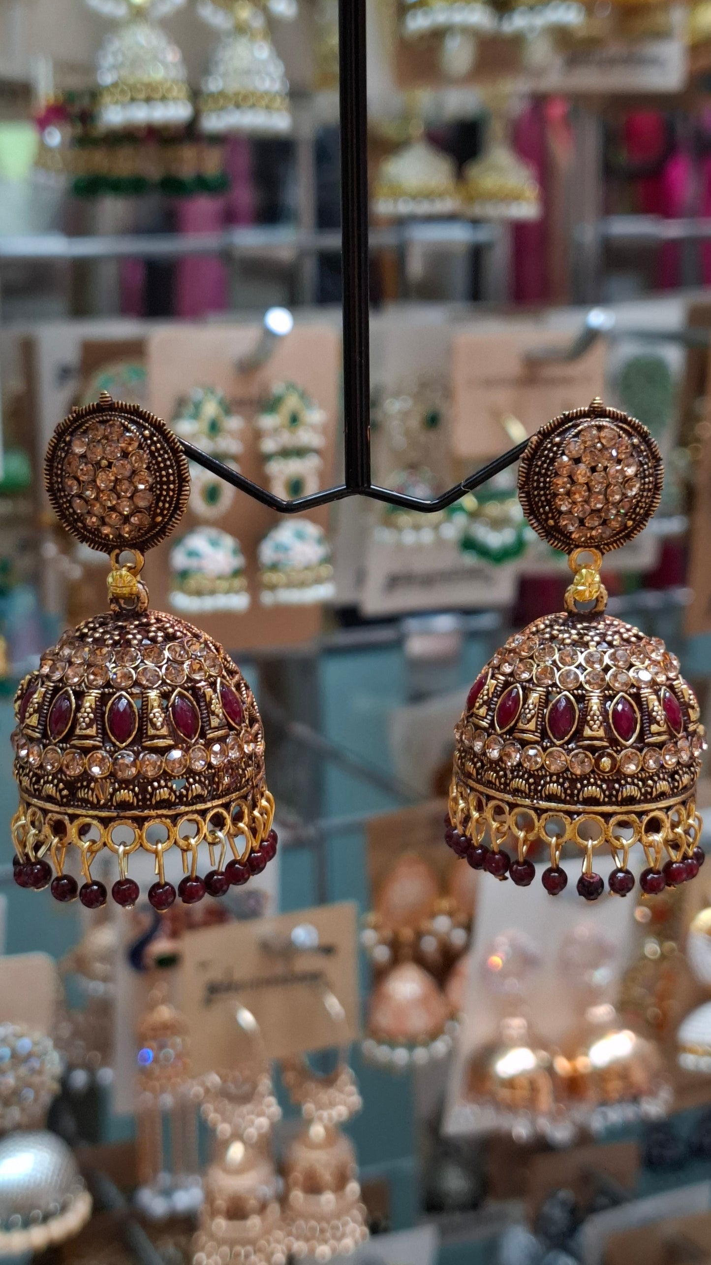 ANTIQUE GOLD JUMKHAS E0353