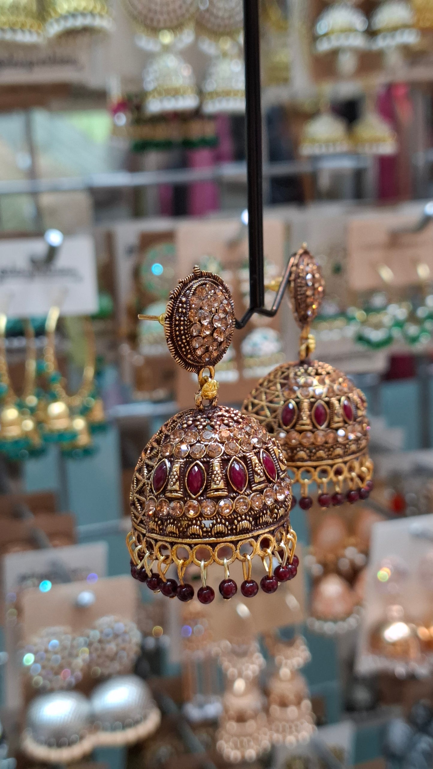 ANTIQUE GOLD JUMKHAS E0353