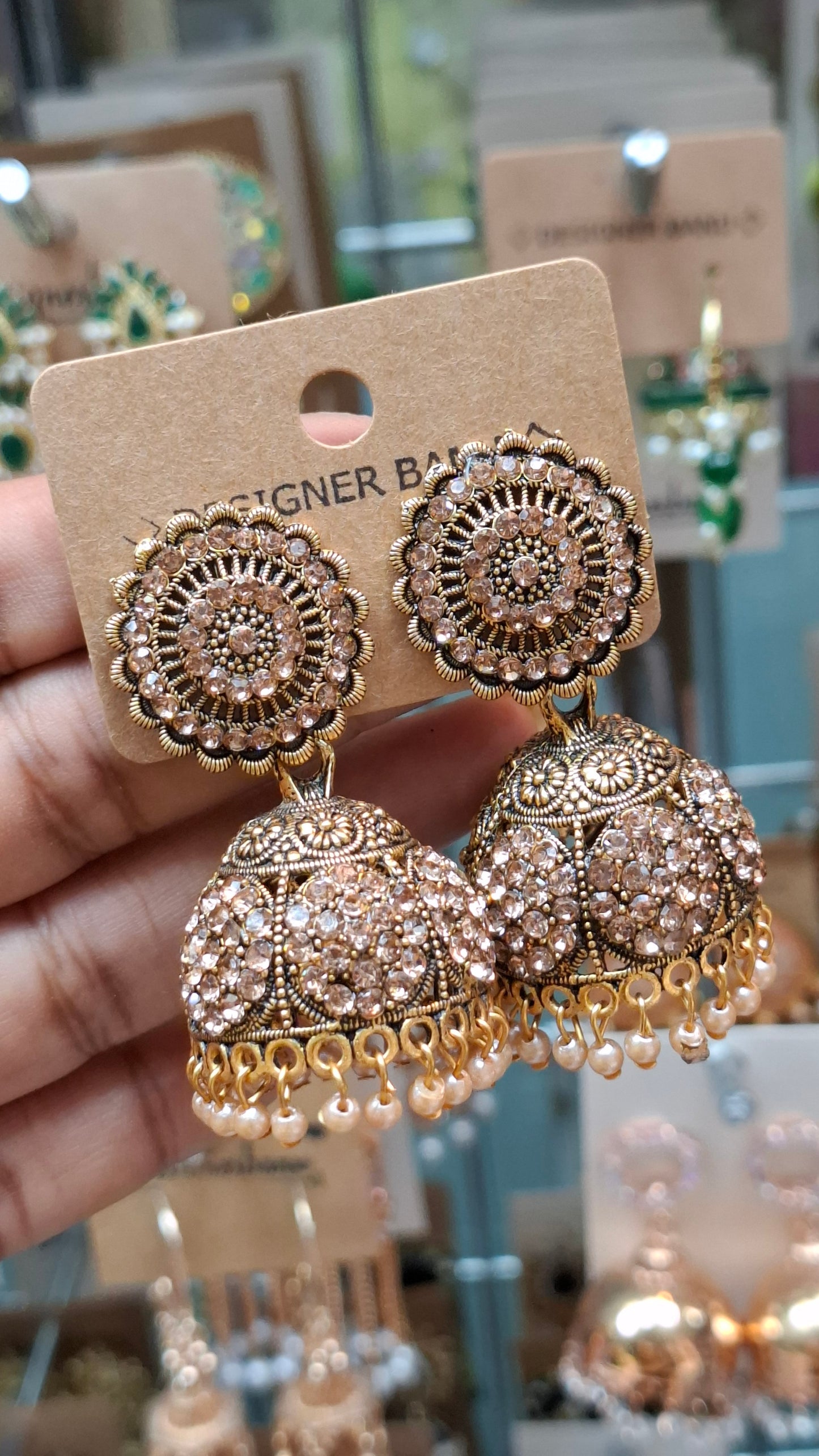 ANTIQUE GOLD JUMKHAS E0353