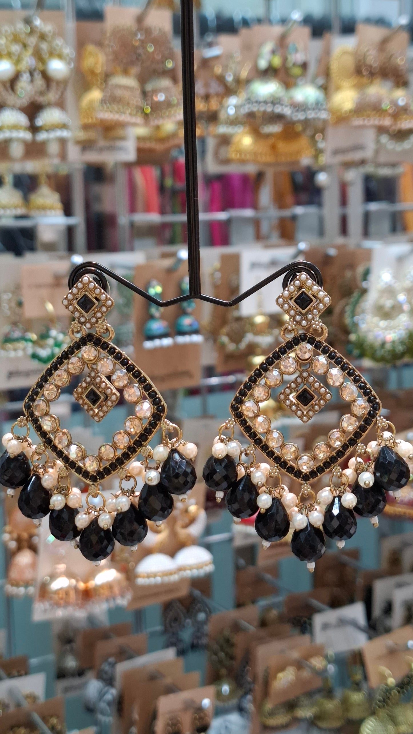 GOLD FASHION EARRINGS E0356