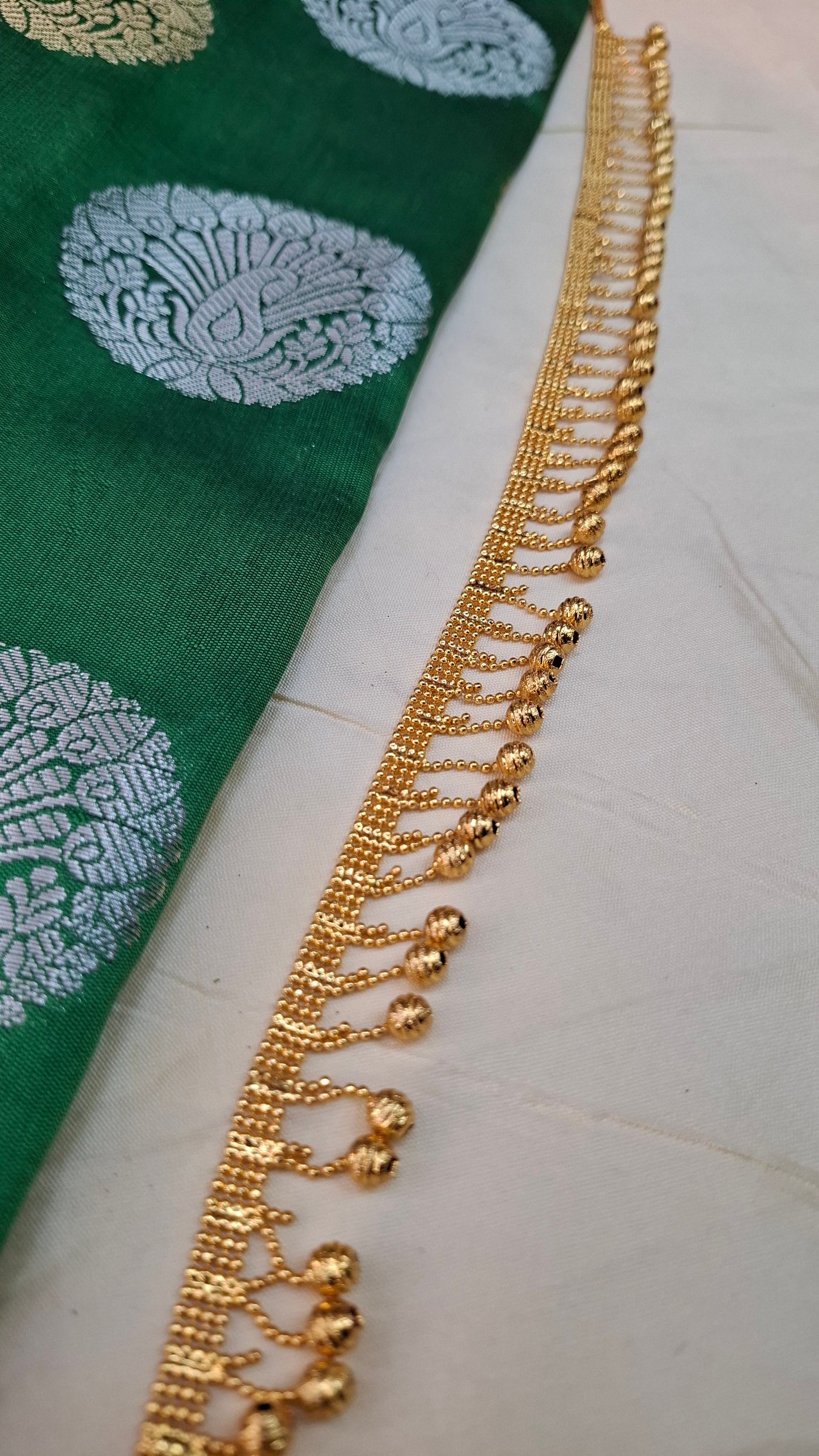 GOLD WAISTCHAIN 0067